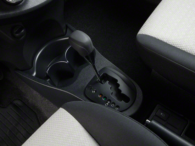 2012 Toyota Yaris LE