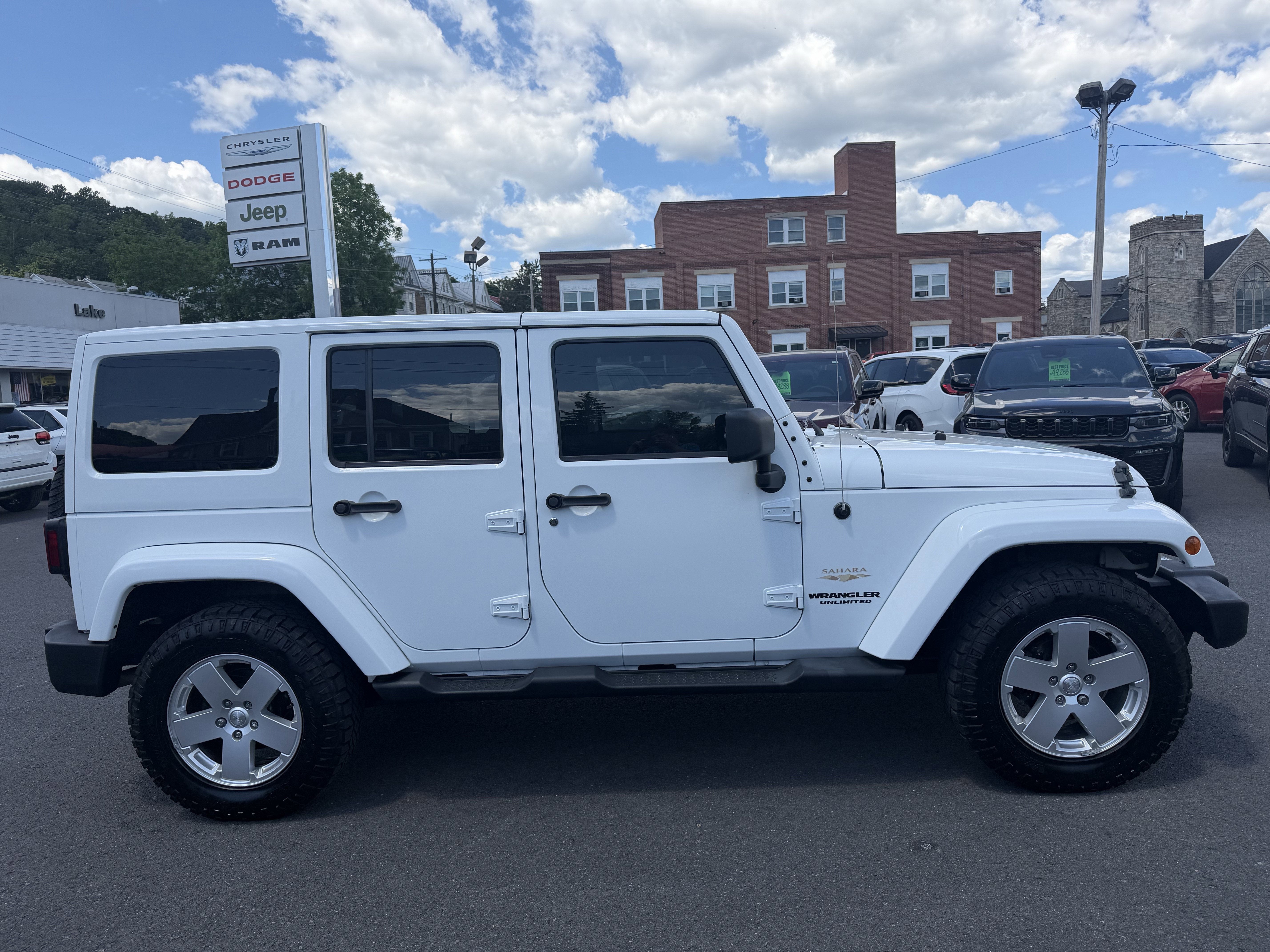 2012 Jeep Wrangler Unlimited Sahara