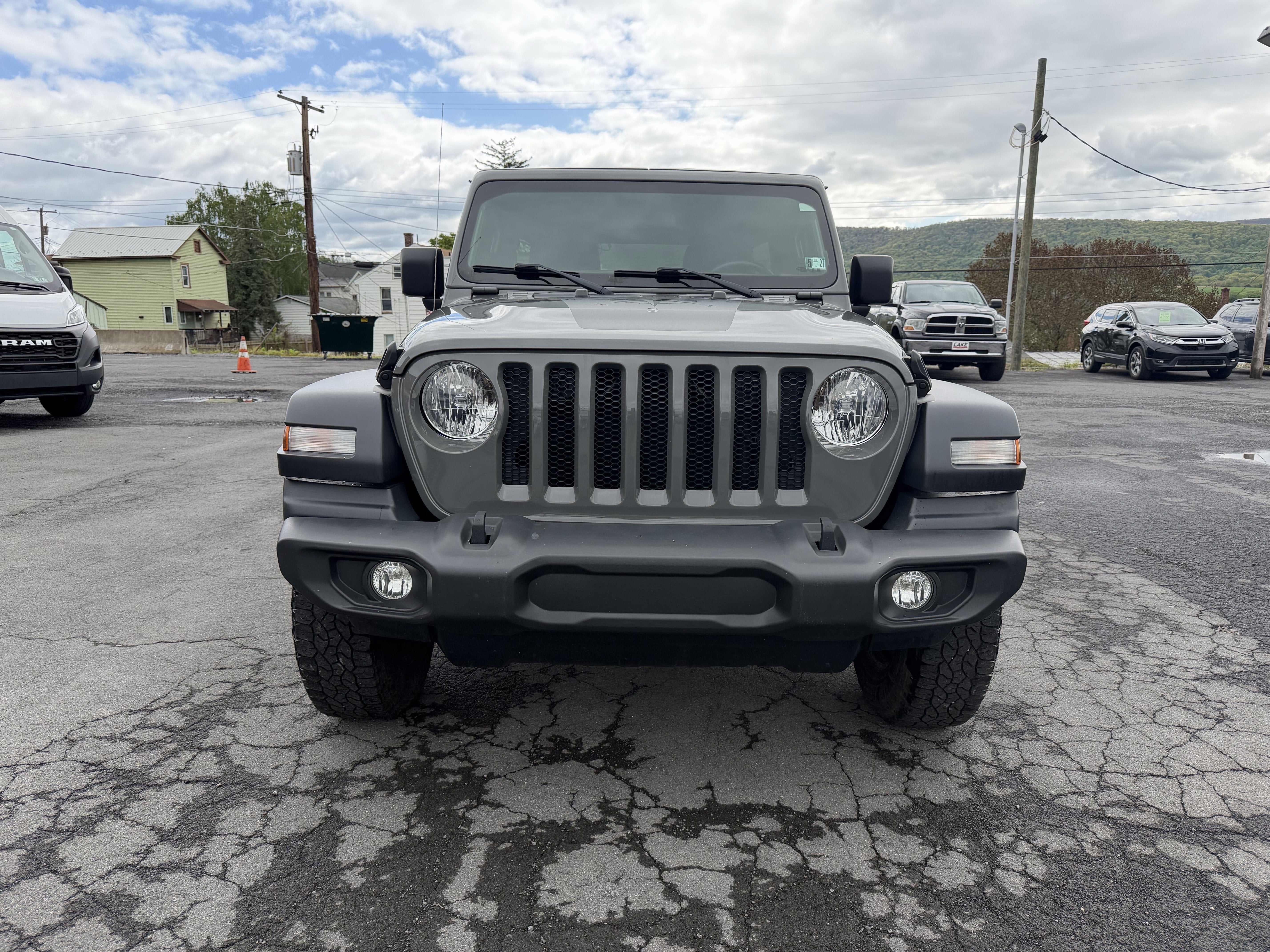 2018 Jeep WRANGLER UNL SPORT