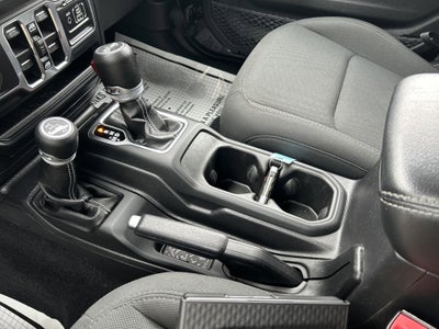 2019 Jeep WRANGLER UNL SAHARA