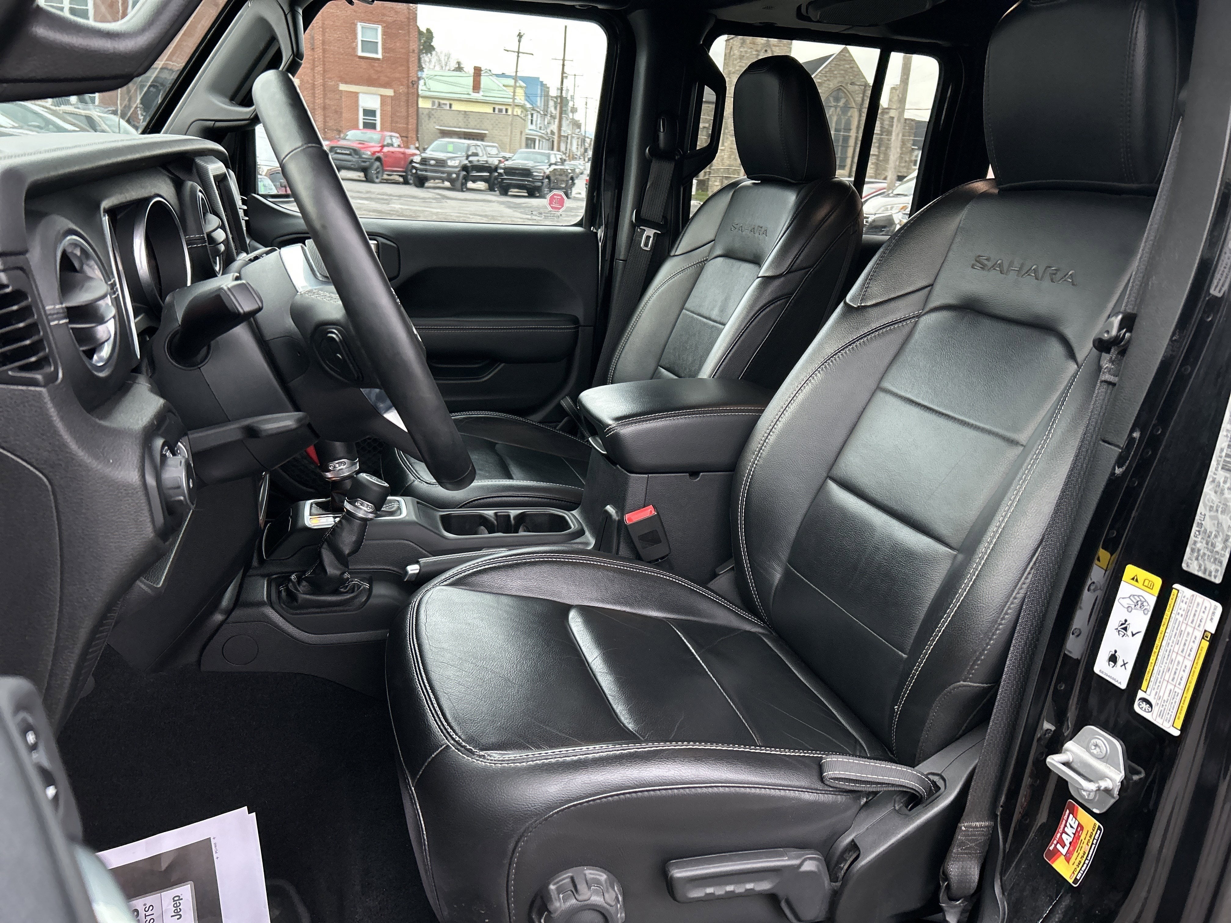 2018 Jeep WRANGLER UNL SAHARA