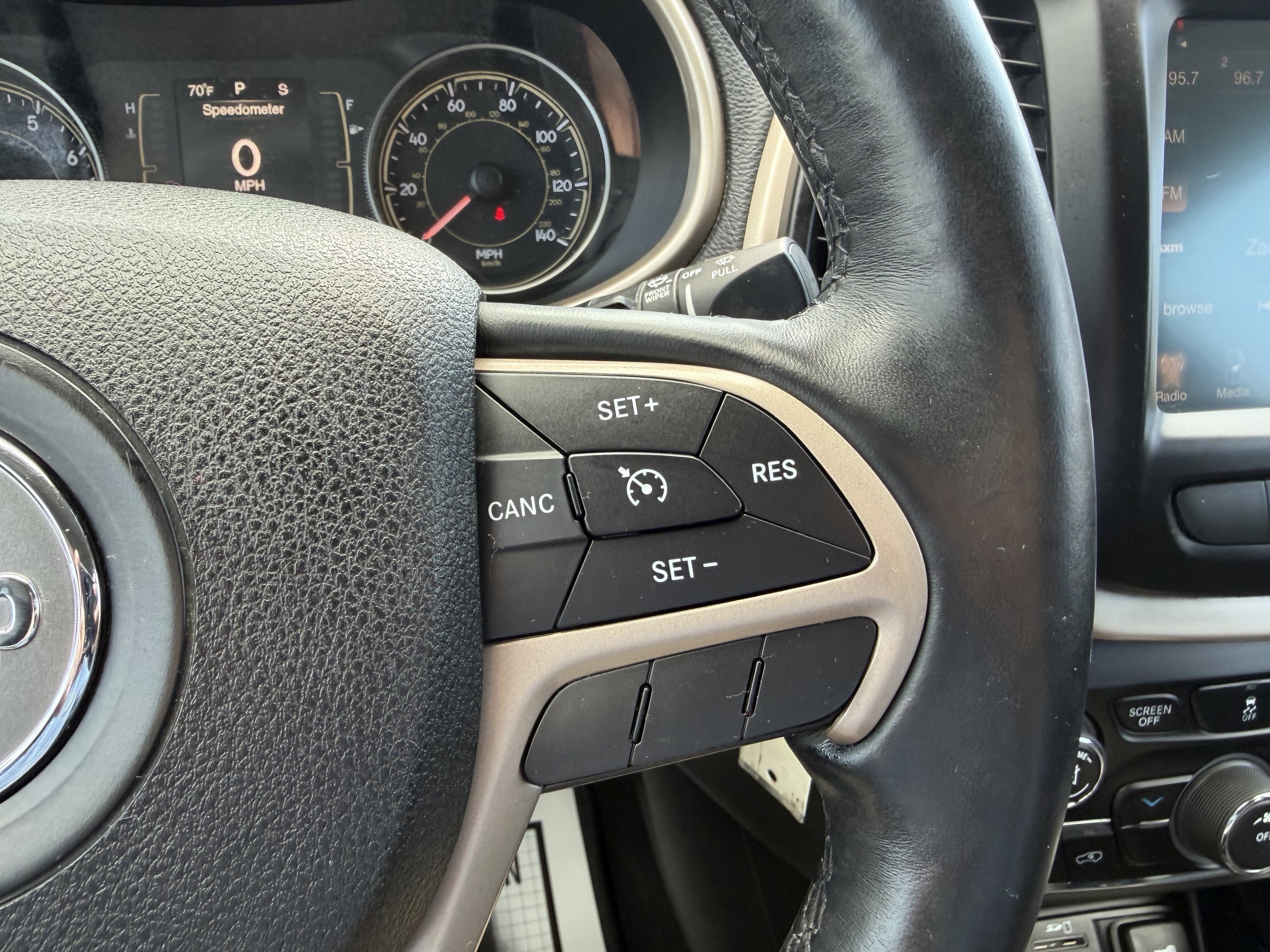 2014 Jeep CHEROKEE LATITUDE