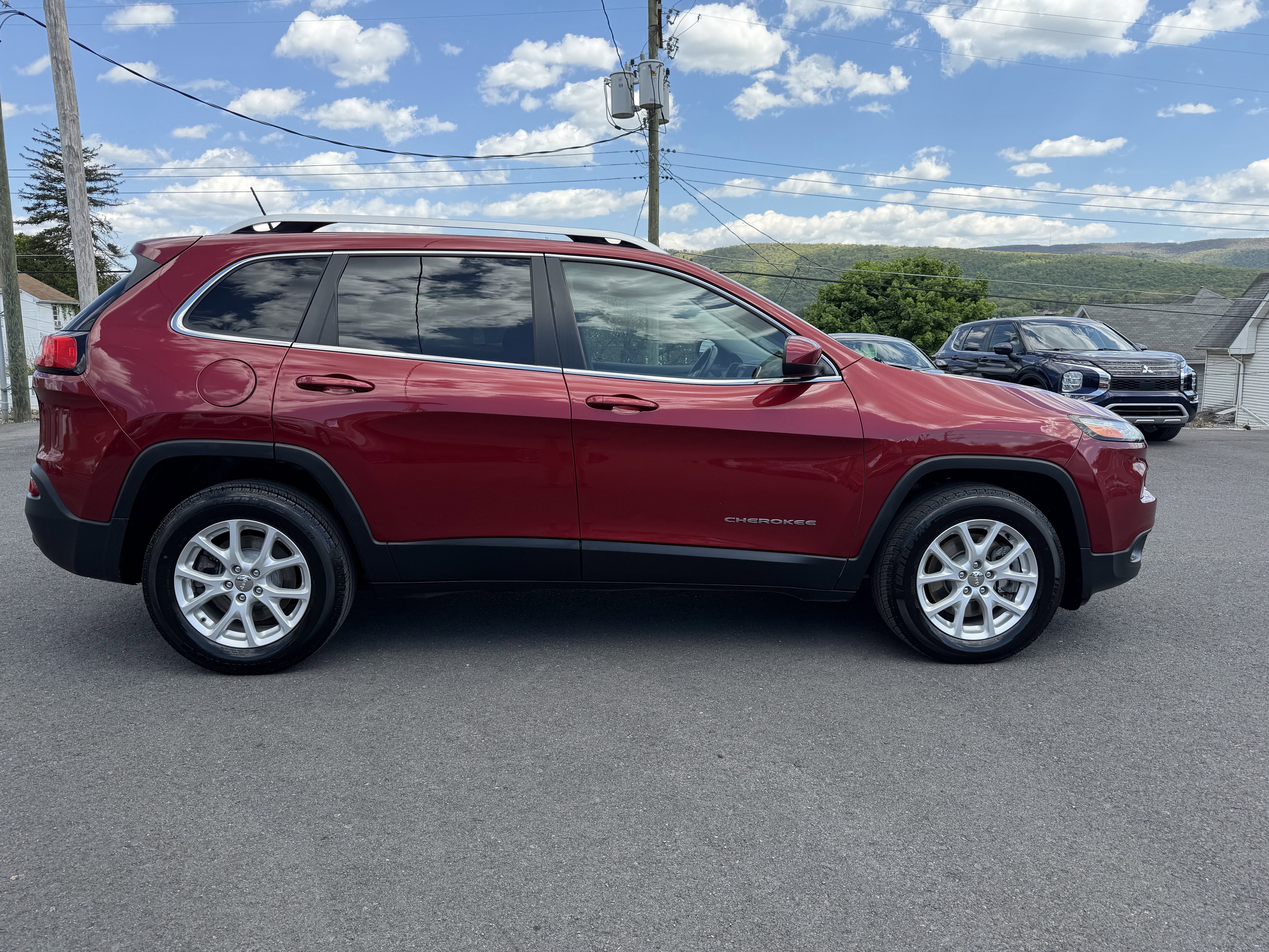 2014 Jeep CHEROKEE LATITUDE