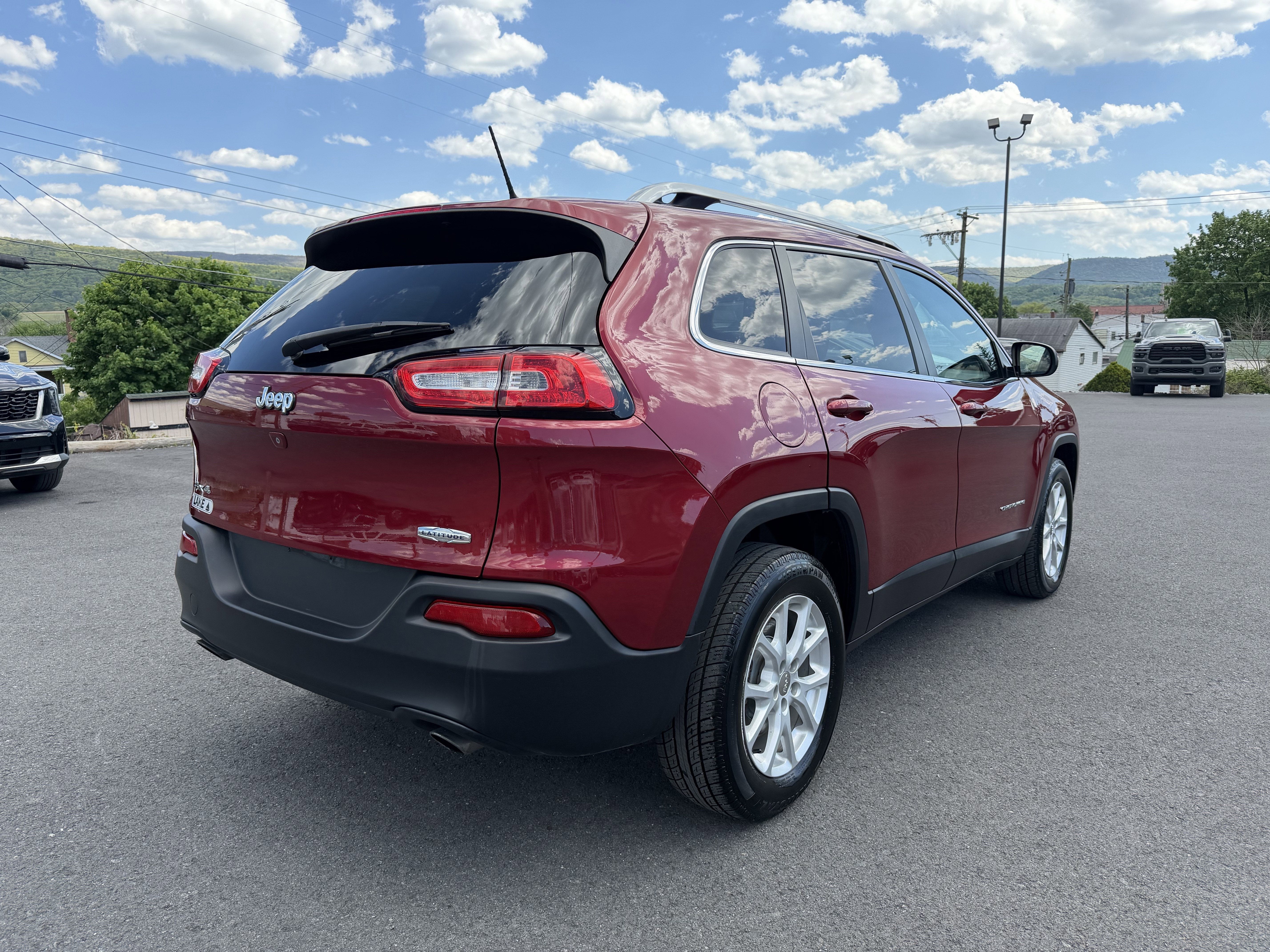 2014 Jeep CHEROKEE LATITUDE