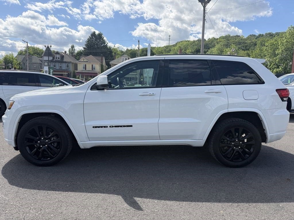 2017 Jeep Grand Cherokee Altitude