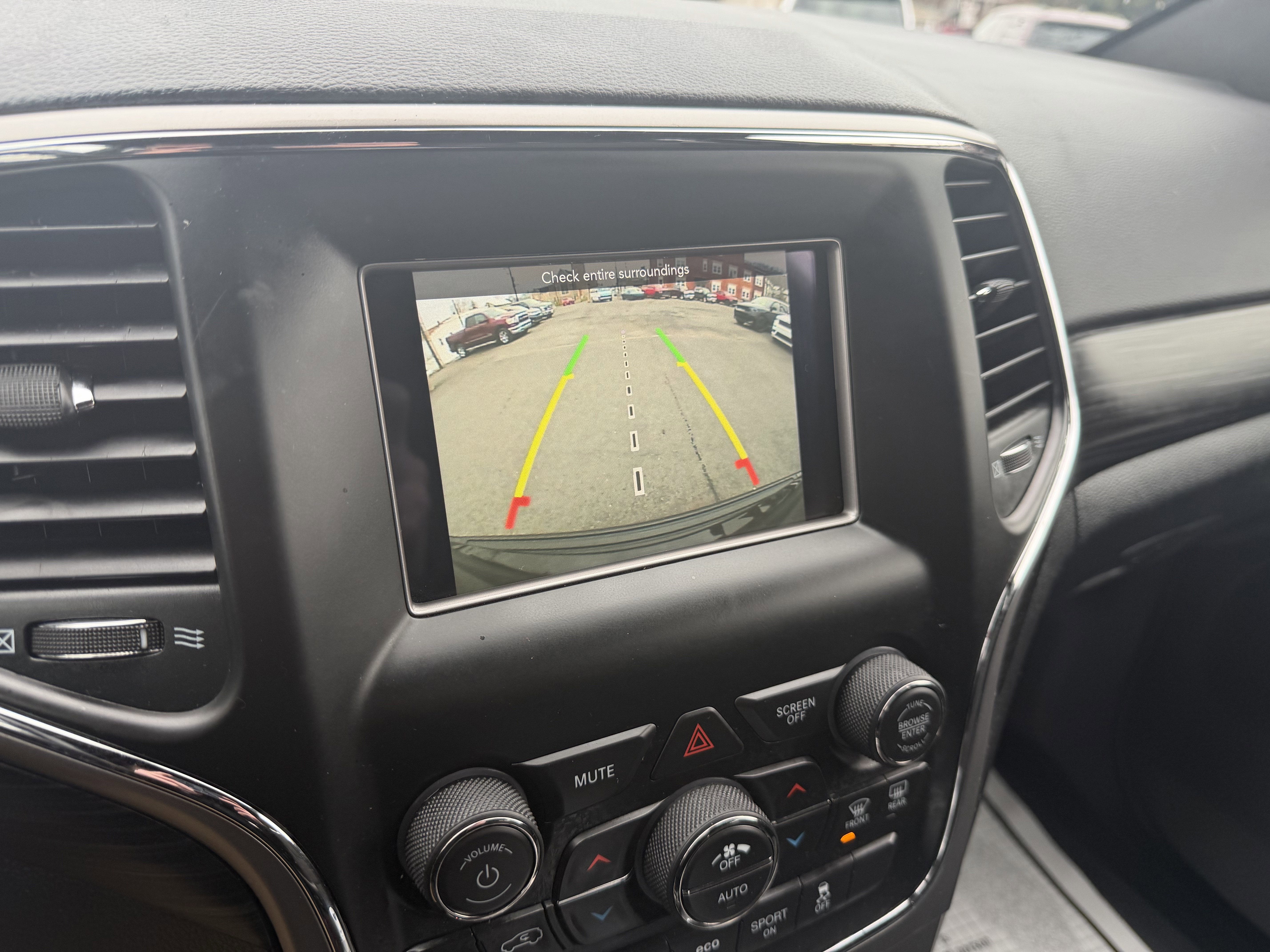 2021 Jeep GRAND CHEROKEE LAREDO E