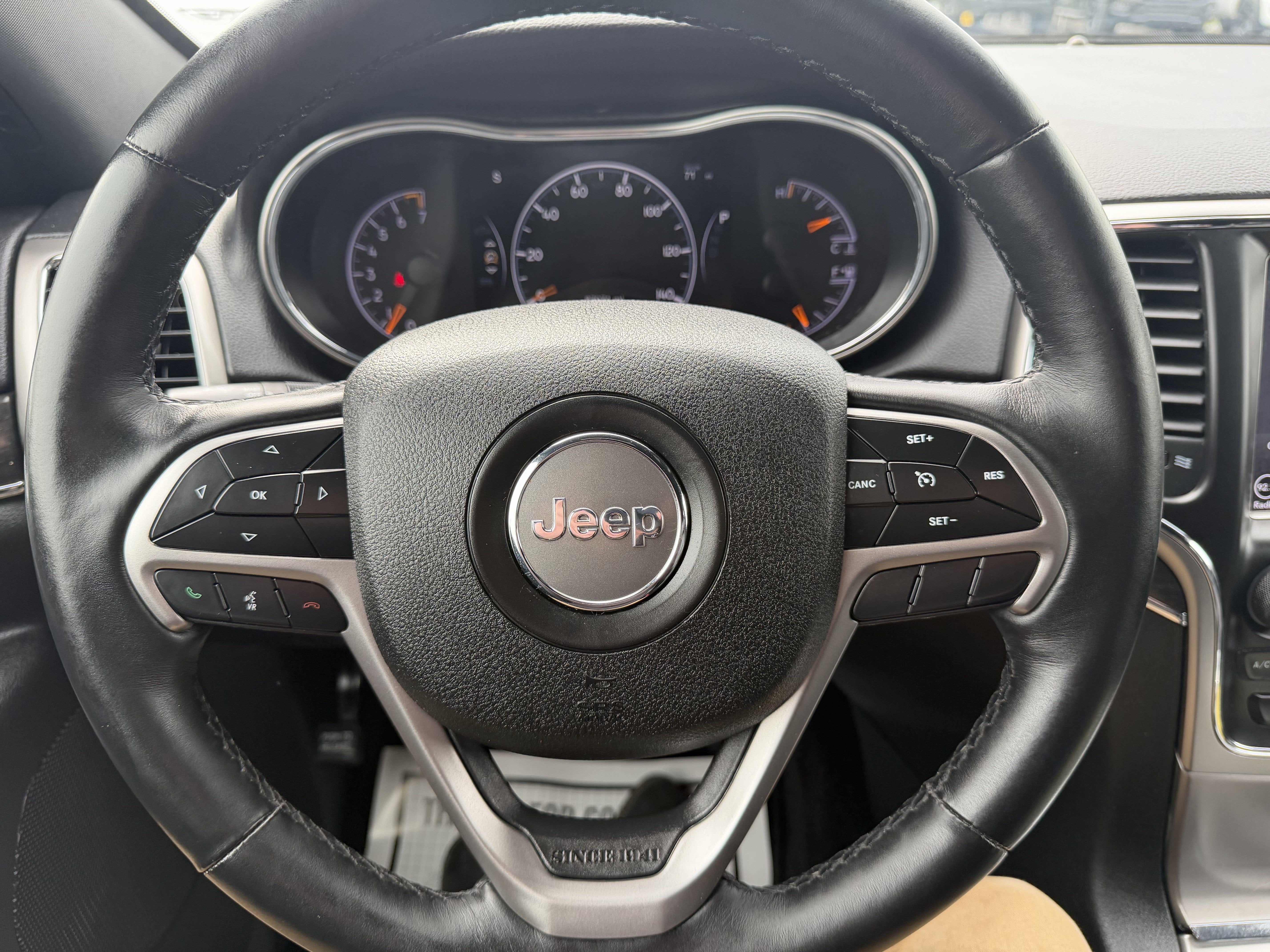 2018 Jeep GRAND CHEROKEE LIMITED