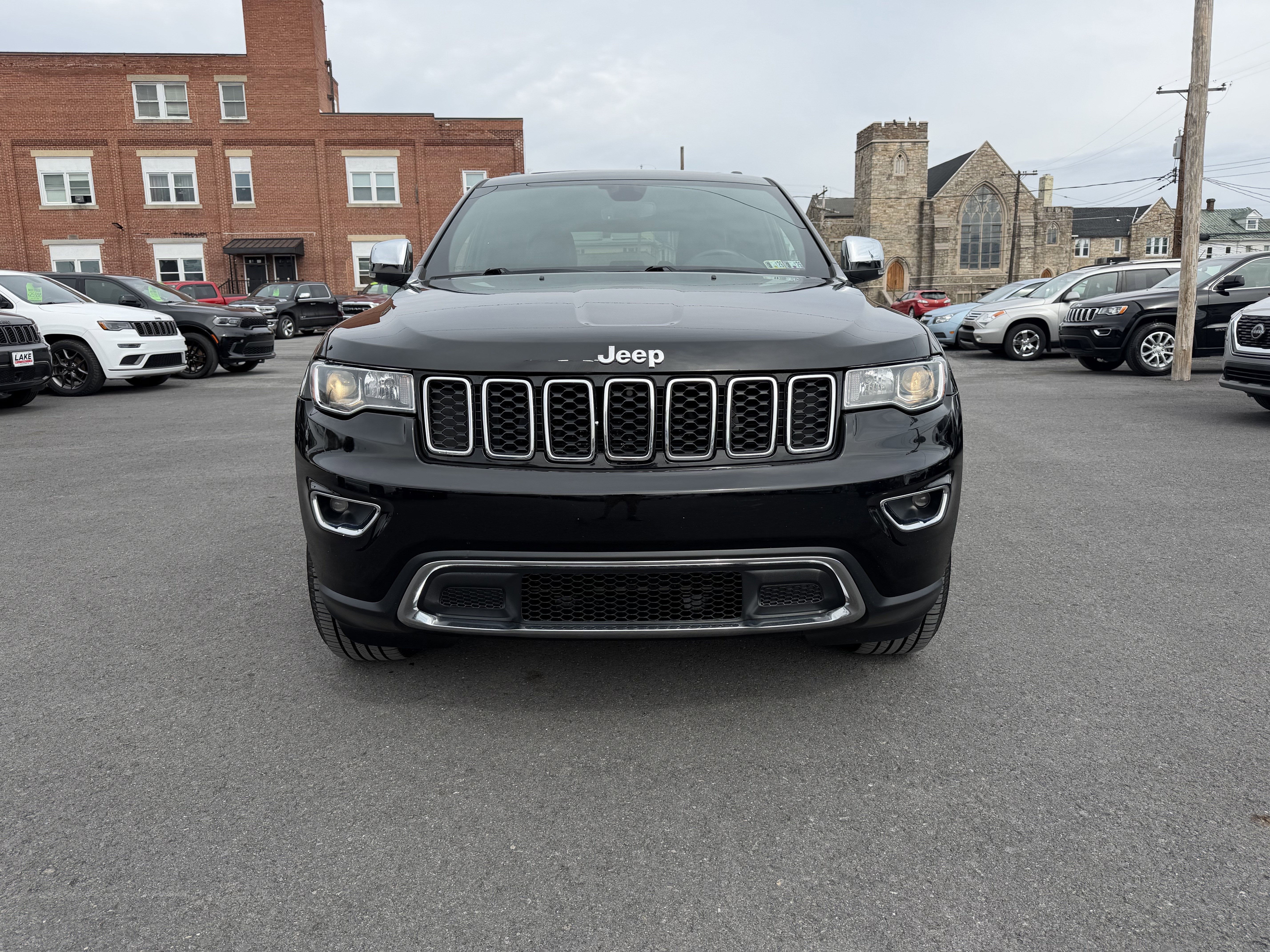 2018 Jeep GRAND CHEROKEE LIMITED