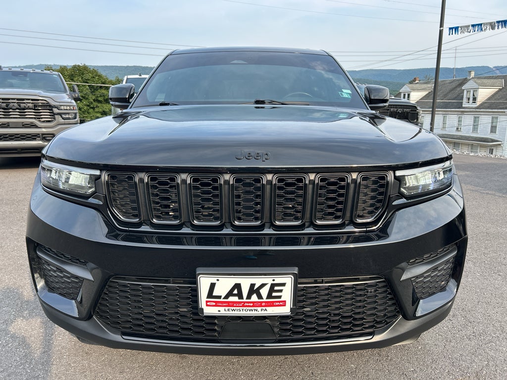 2023 Jeep Grand Cherokee Altitude
