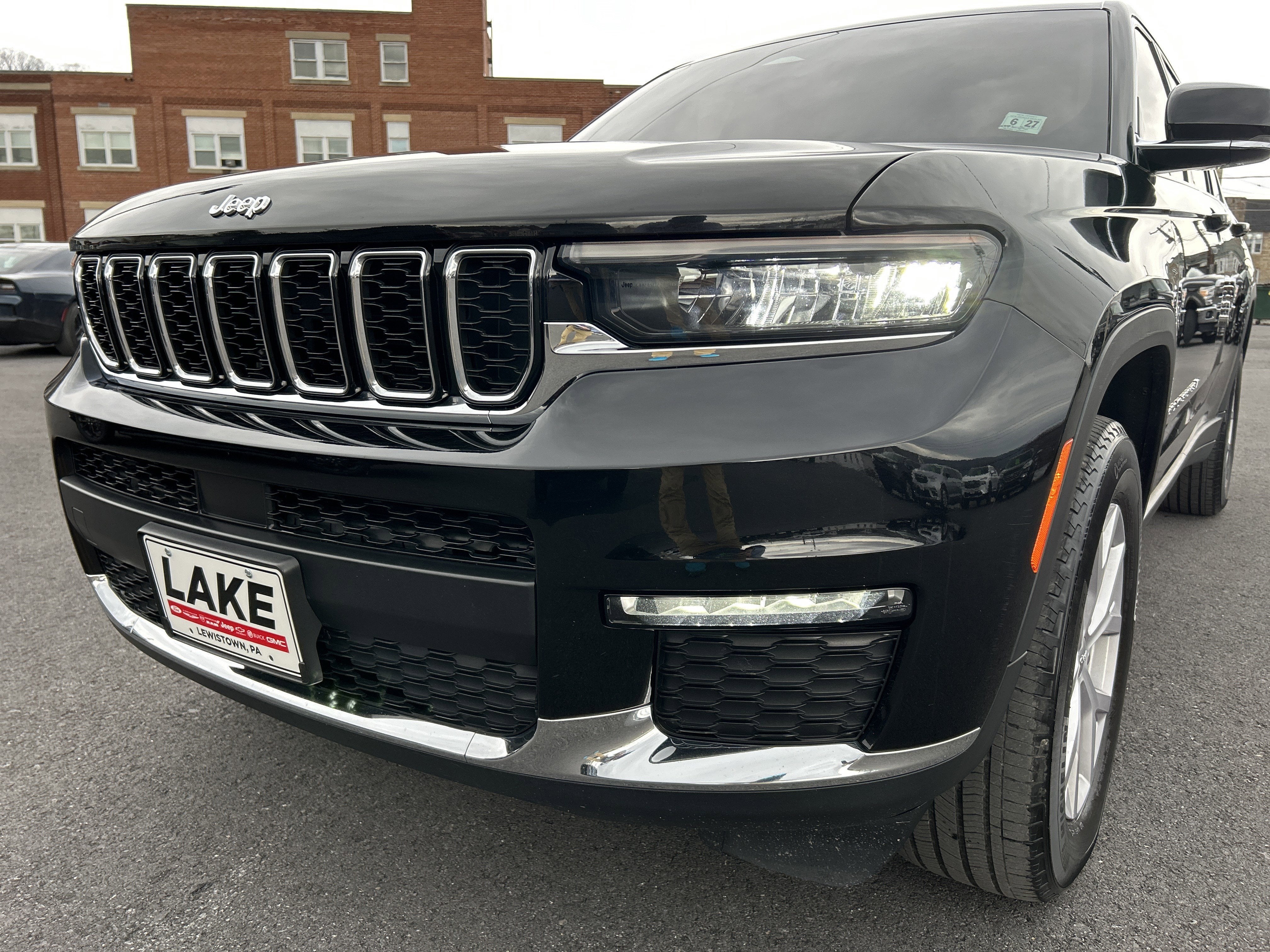 2022 Jeep GRAND CHEROKEE LIMITED