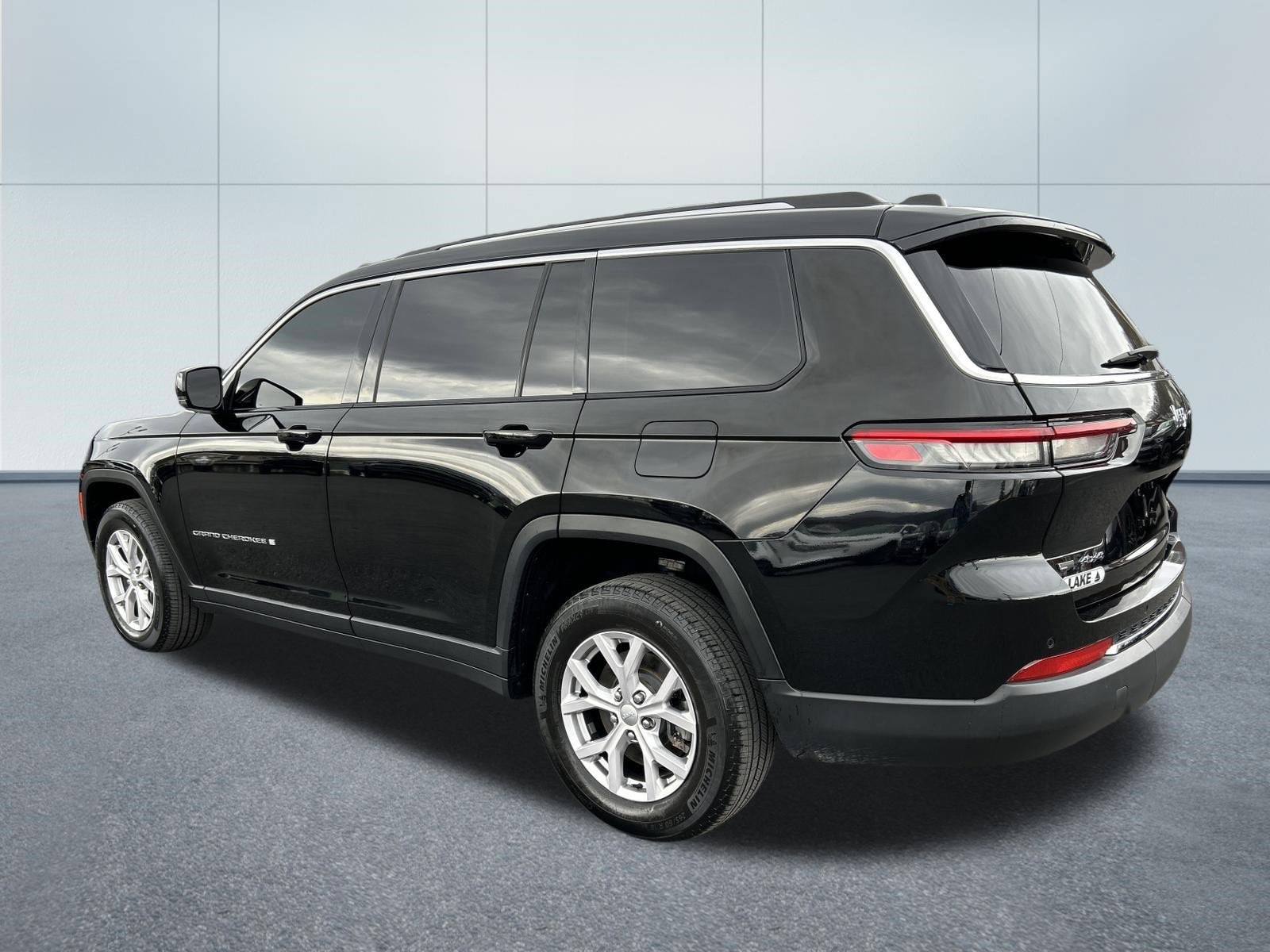 2022 Jeep GRAND CHEROKEE LIMITED