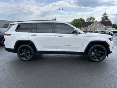 2022 Jeep GRAND CHEROKEE L LIMITED