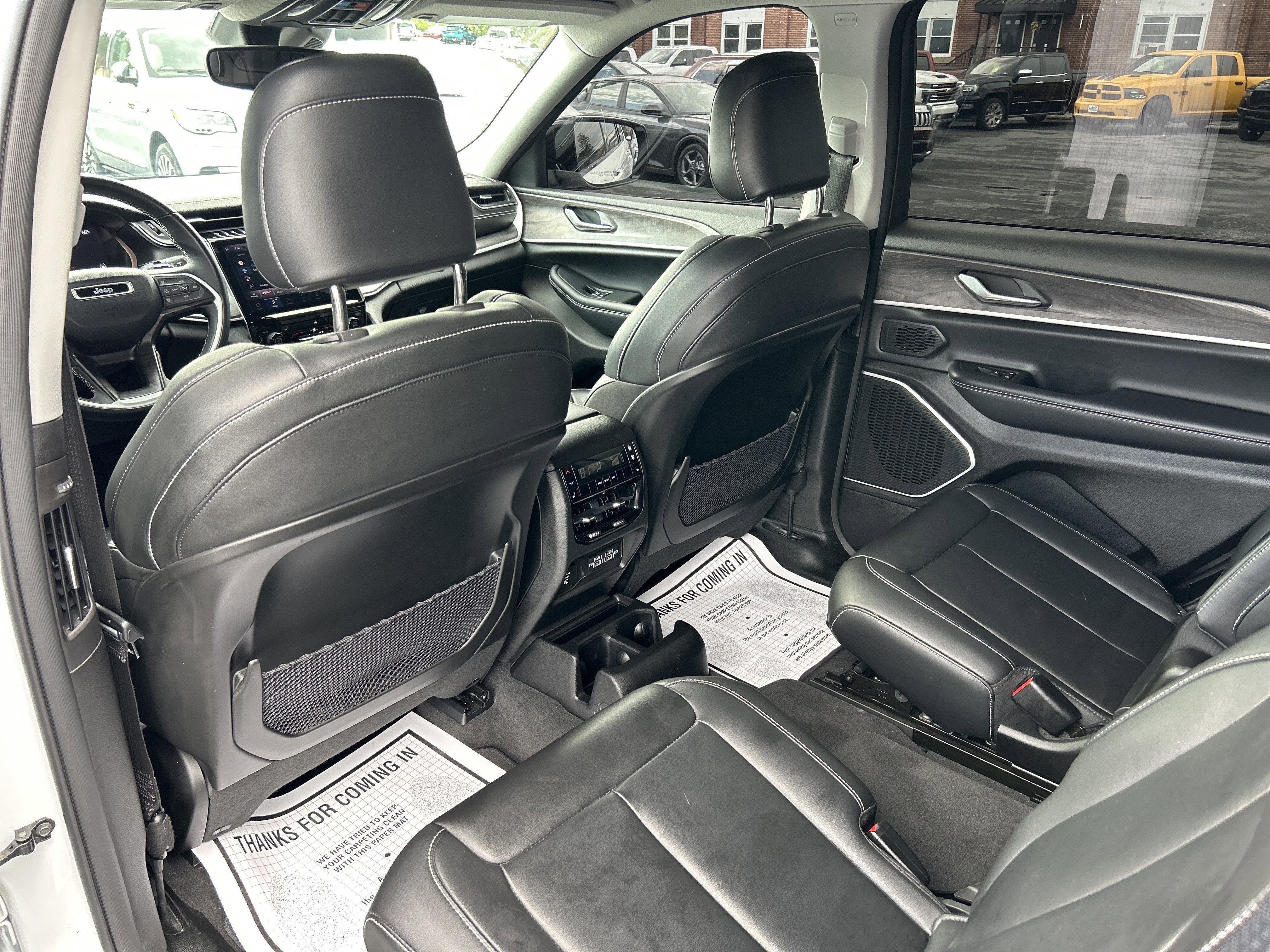 2022 Jeep GRAND CHEROKEE L LIMITED