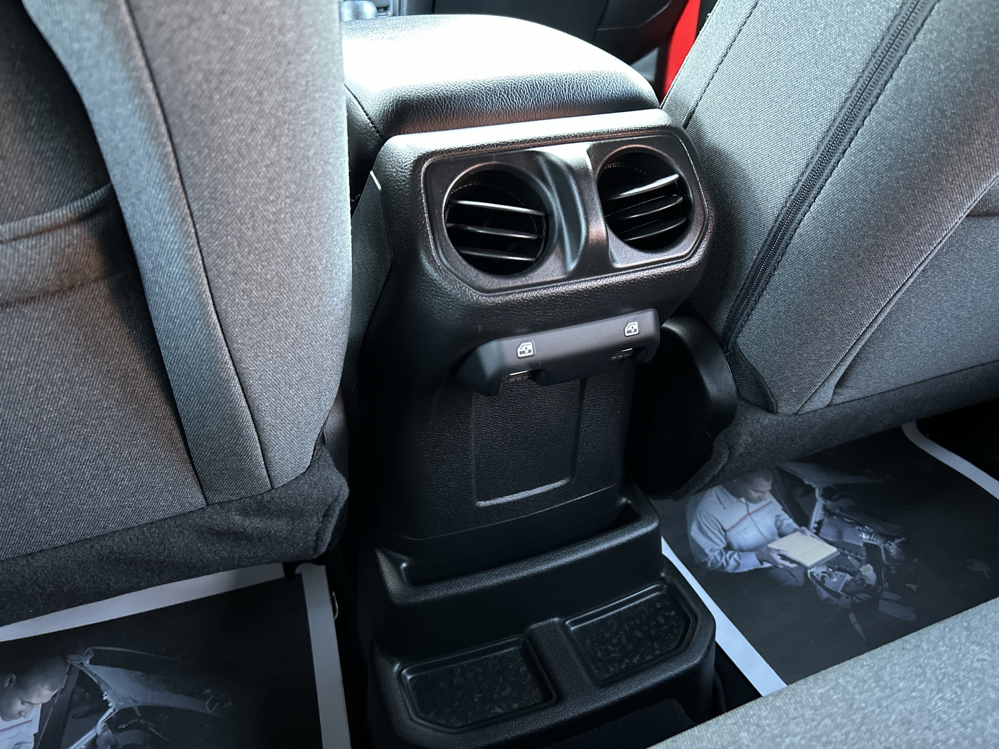 2024 Jeep WRANGLER UNL SPORT S