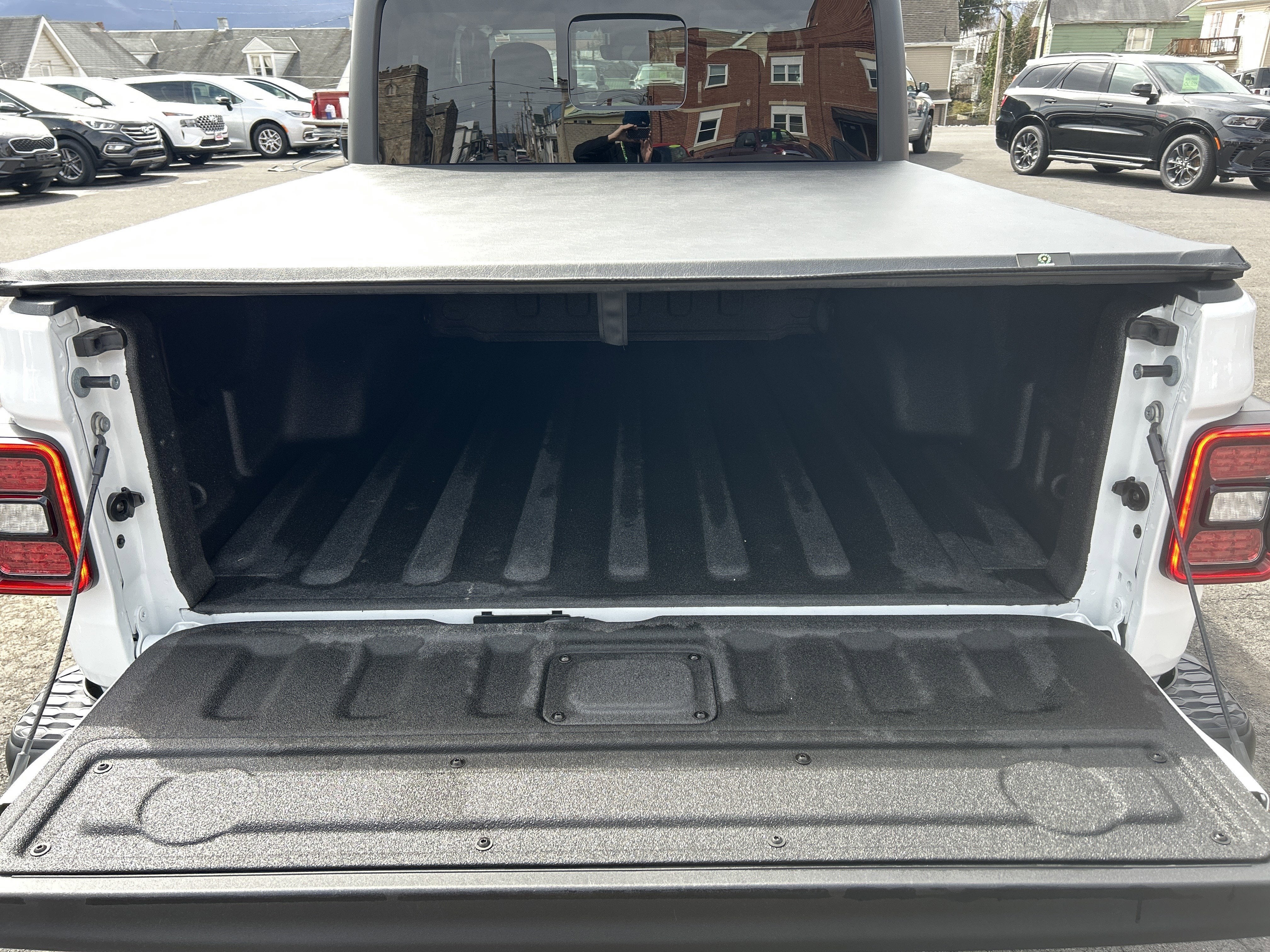 2025 Jeep GLADIATOR JTJS98