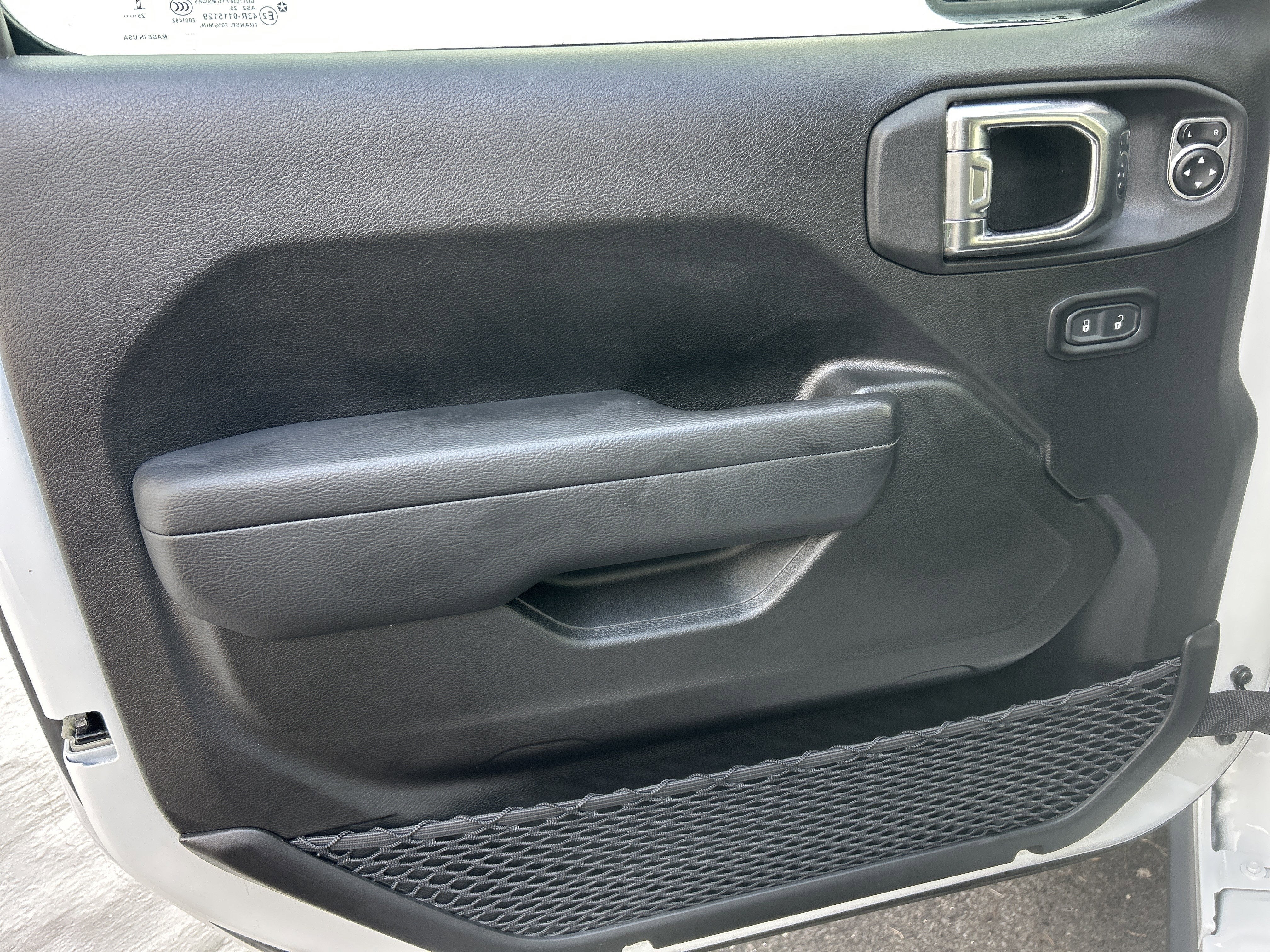 2025 Jeep GLADIATOR JTJS98