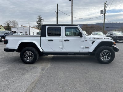2025 Jeep GLADIATOR JTJS98
