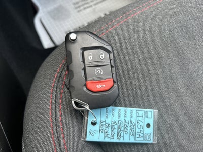 2025 Jeep GLADIATOR JTJS98