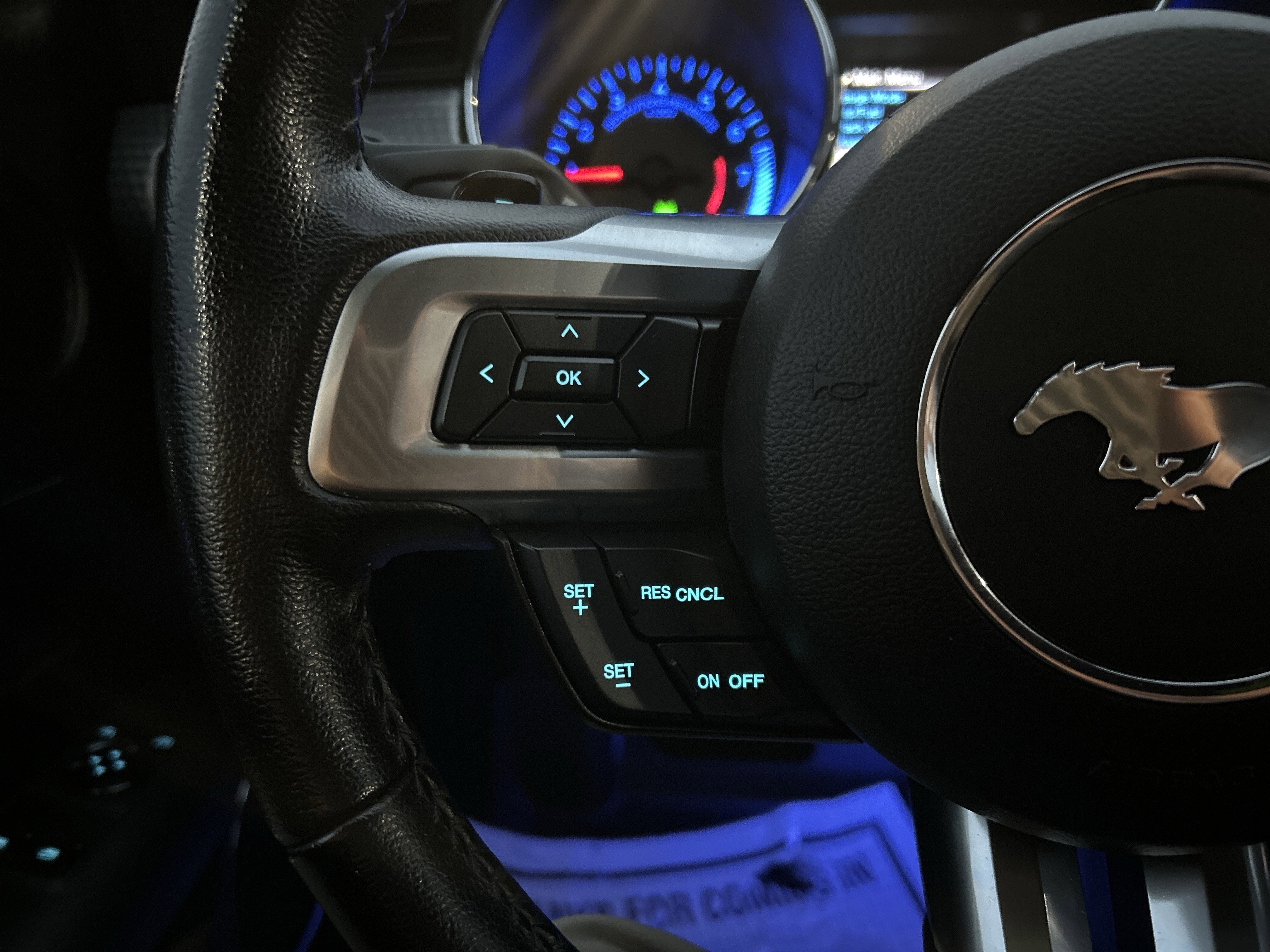 2016 Ford MUSTANG PREMIUM