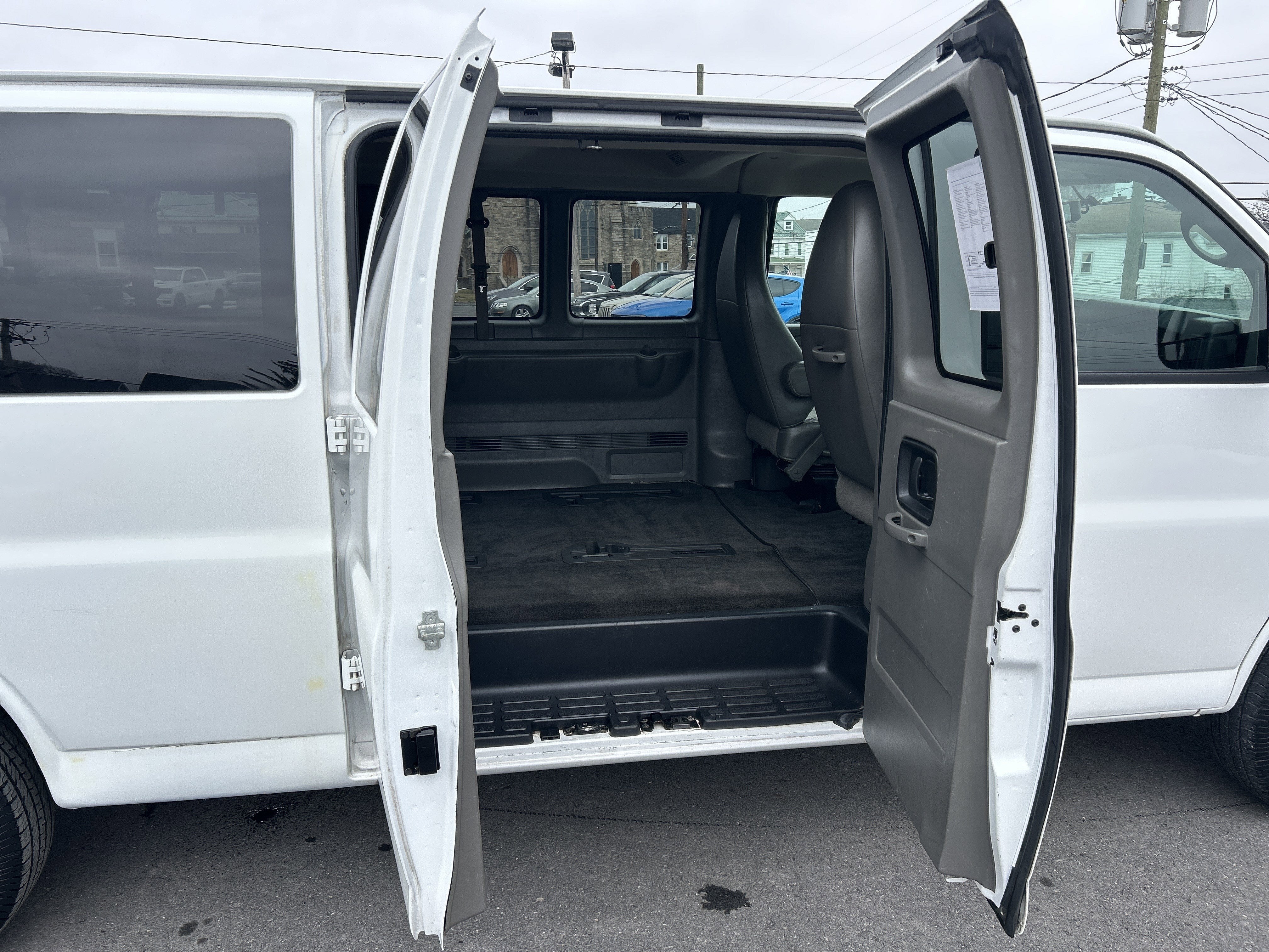 2015 Chevrolet EXPRESS 3500 LT