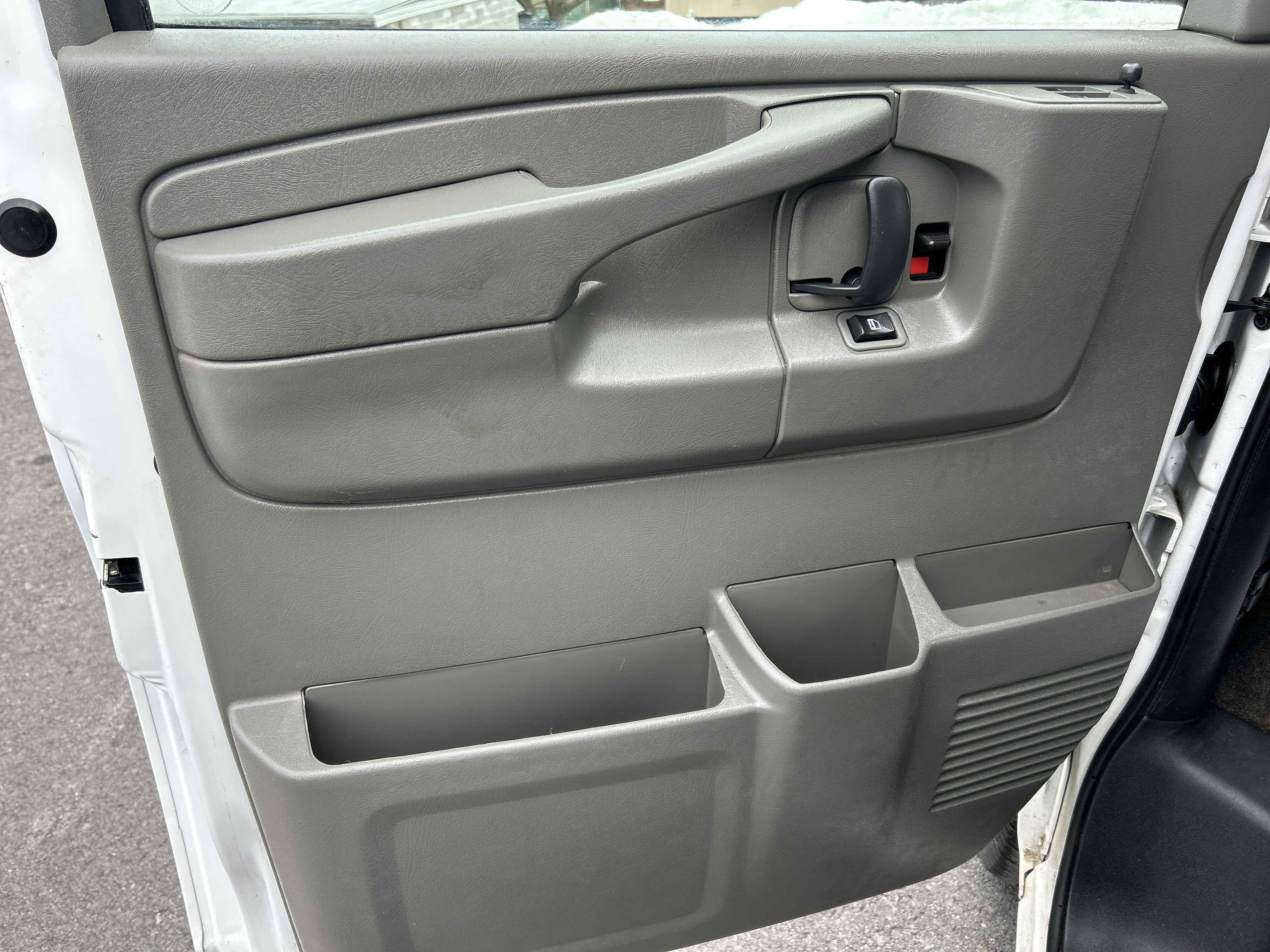 2015 Chevrolet EXPRESS 3500 LT