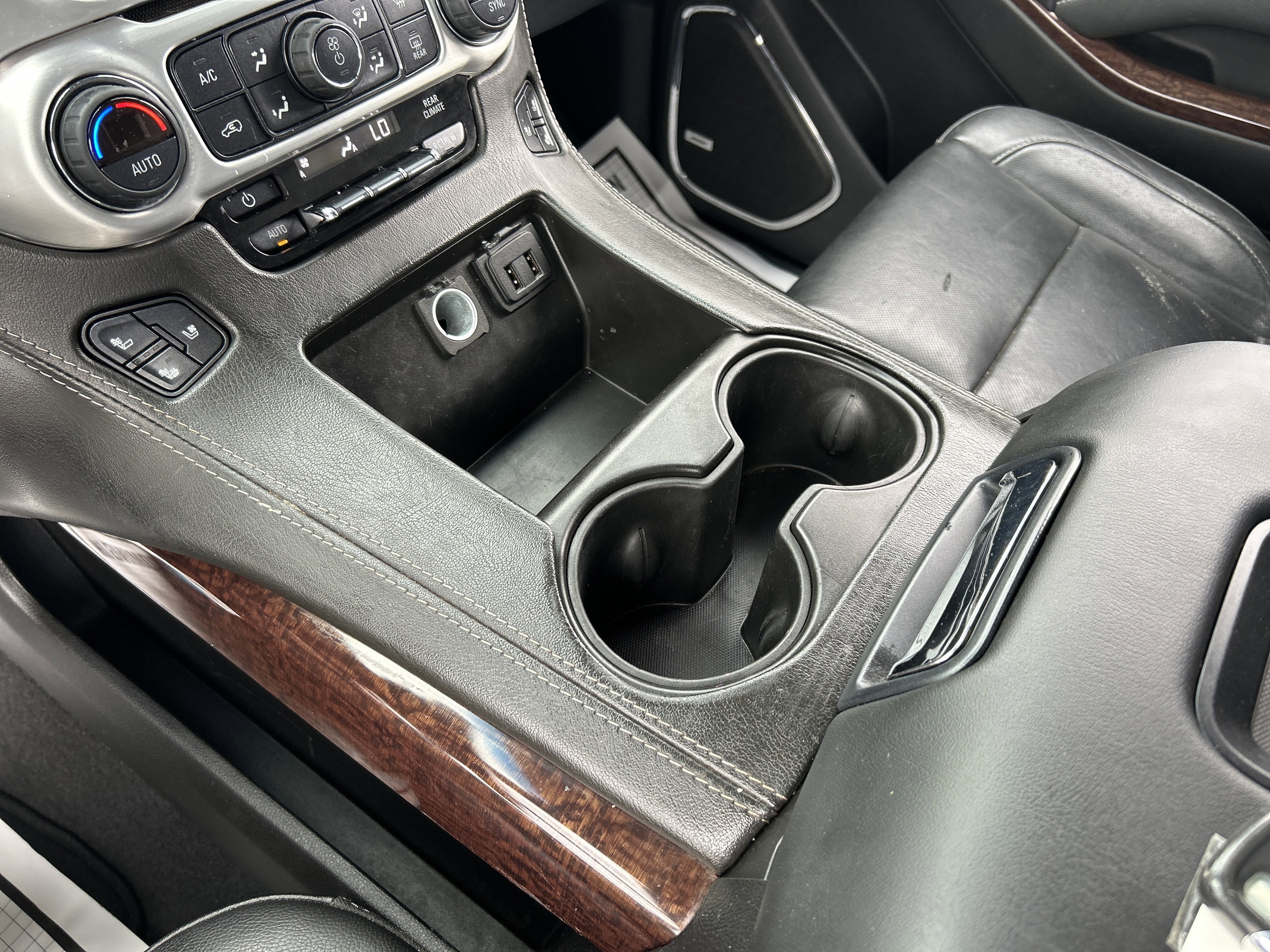2020 GMC YUKON SLT