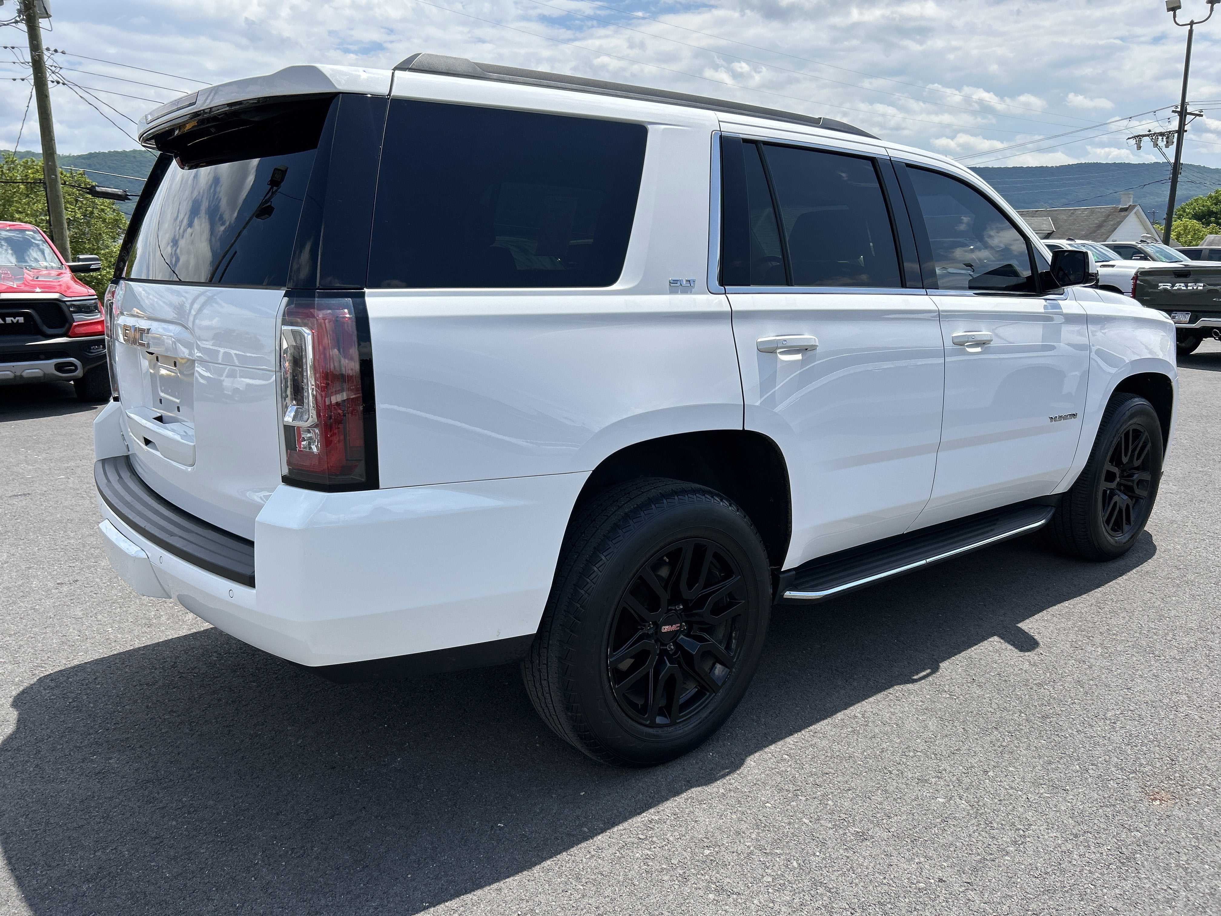 2020 GMC YUKON SLT