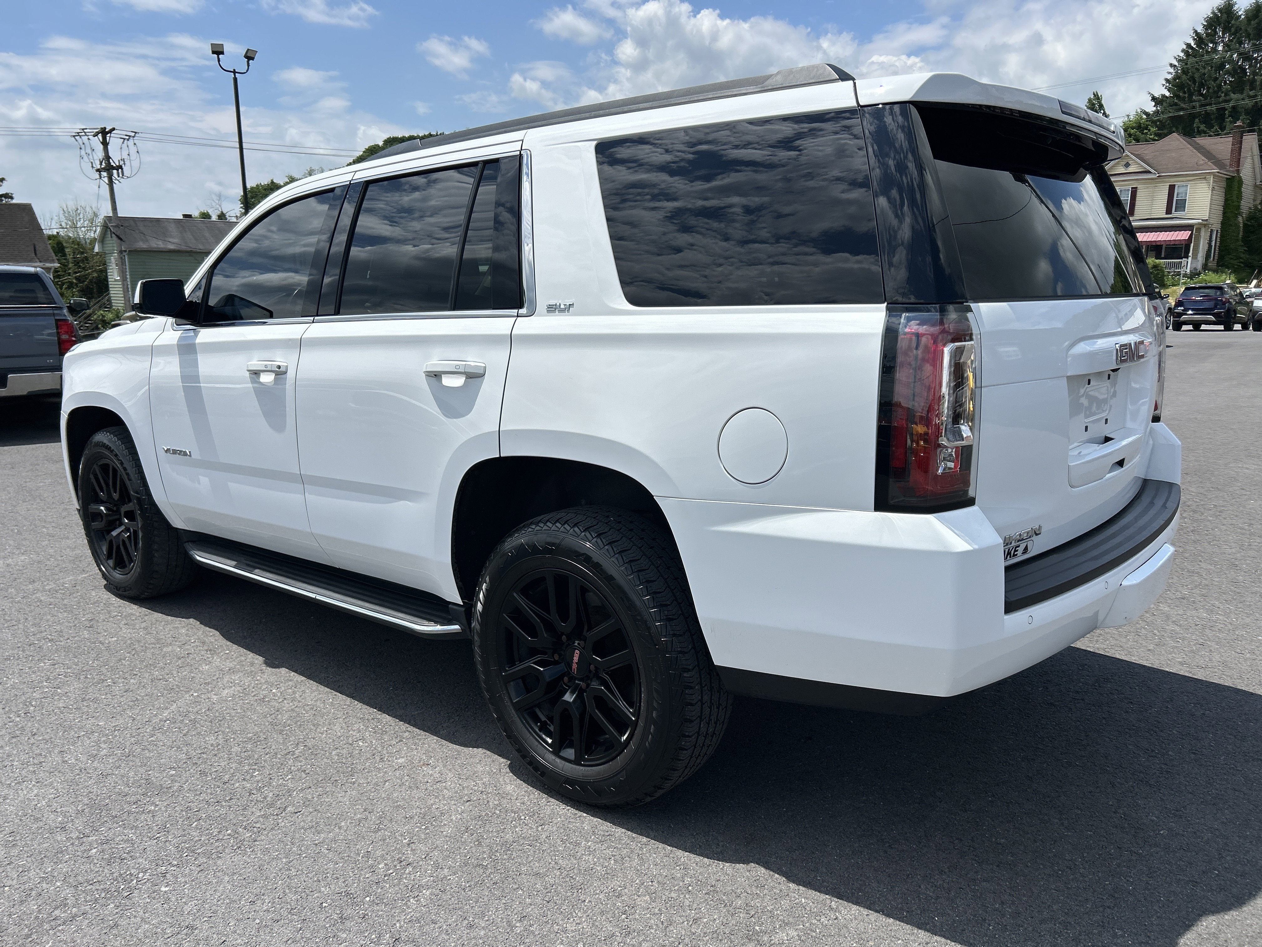 2020 GMC YUKON SLT