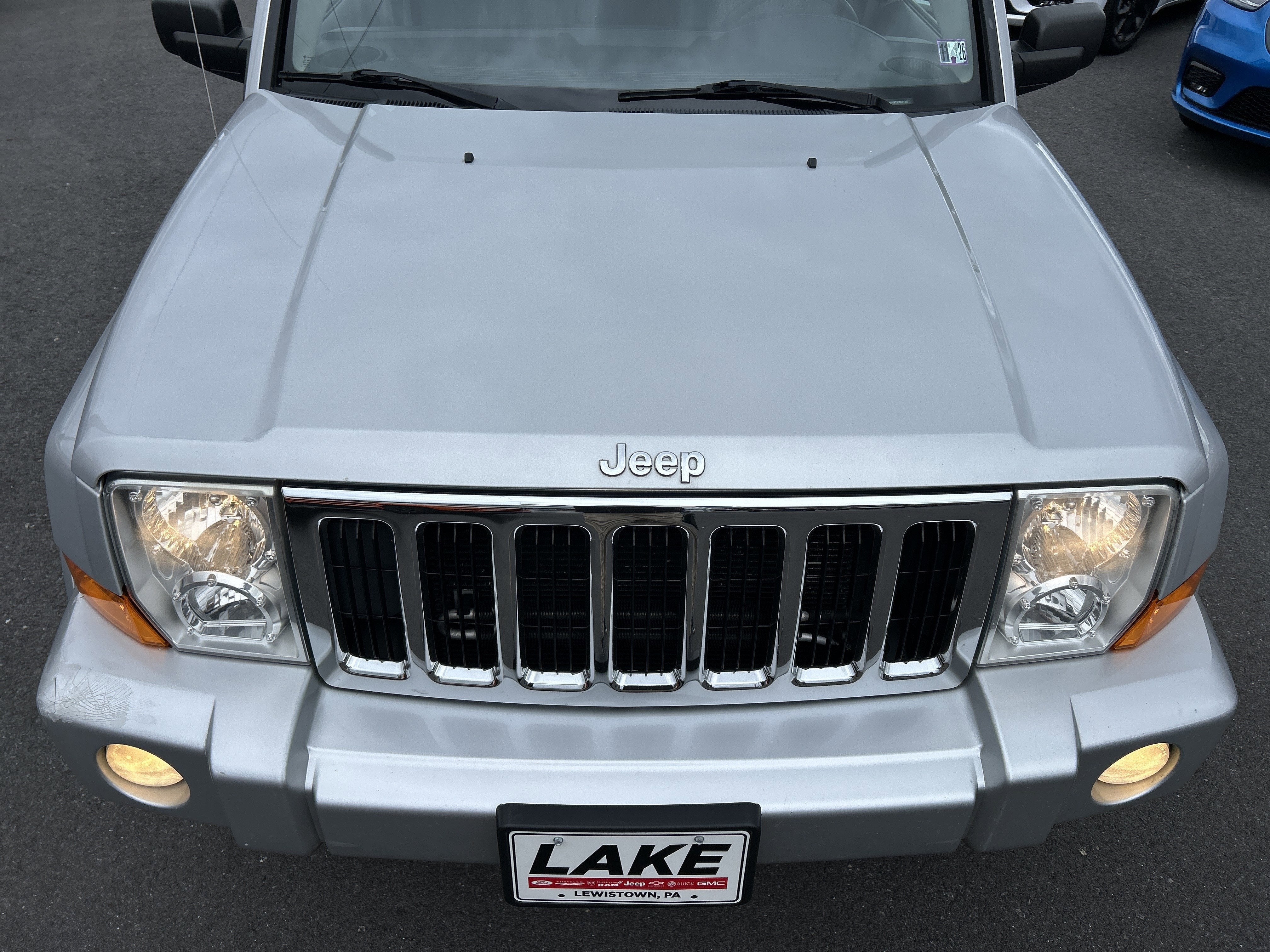 2007 Jeep Commander Sport