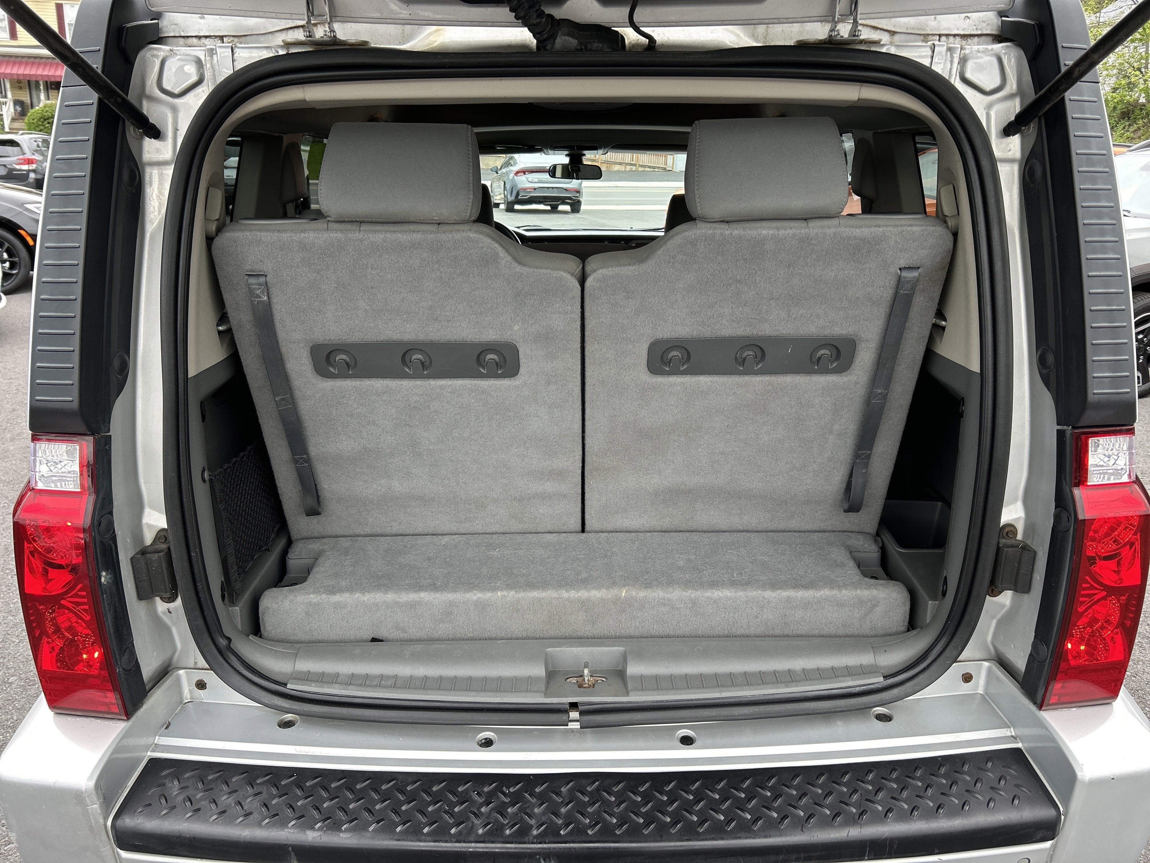 2007 Jeep Commander Sport