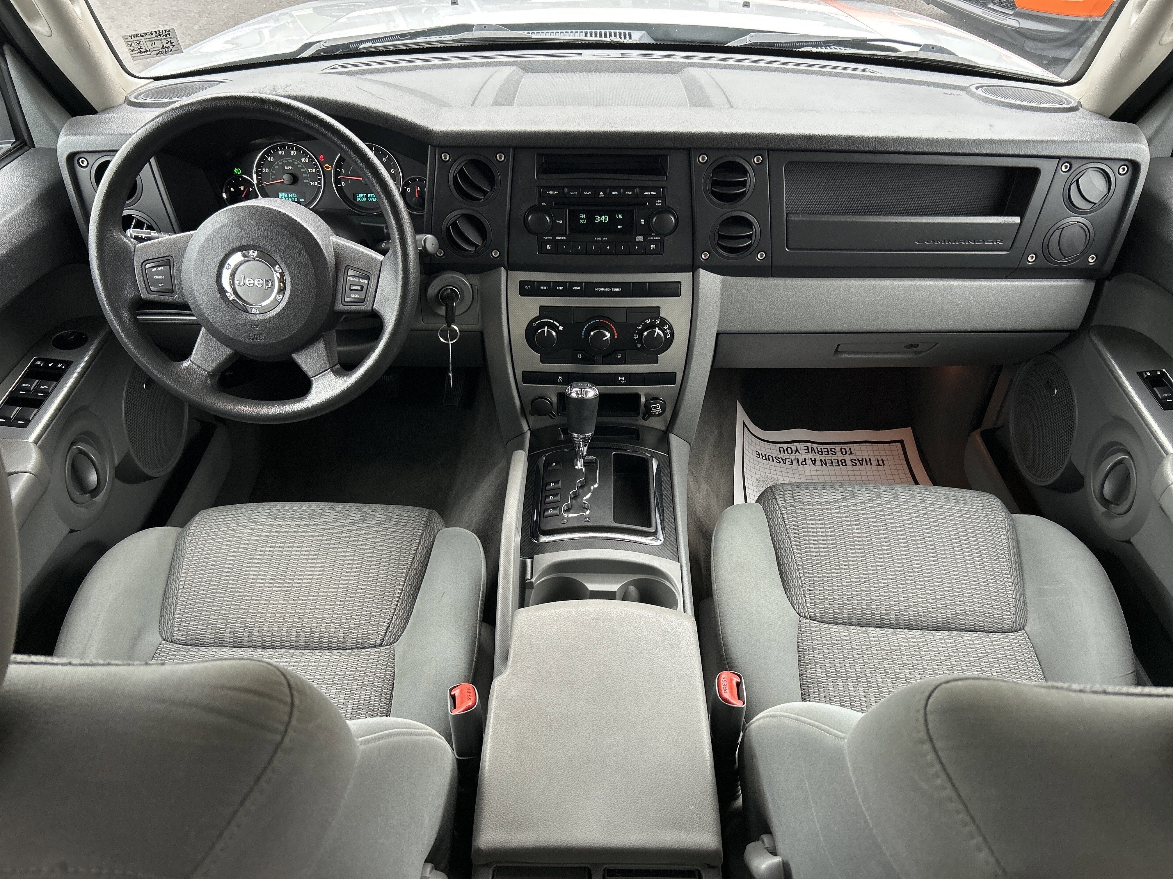 2007 Jeep Commander Sport