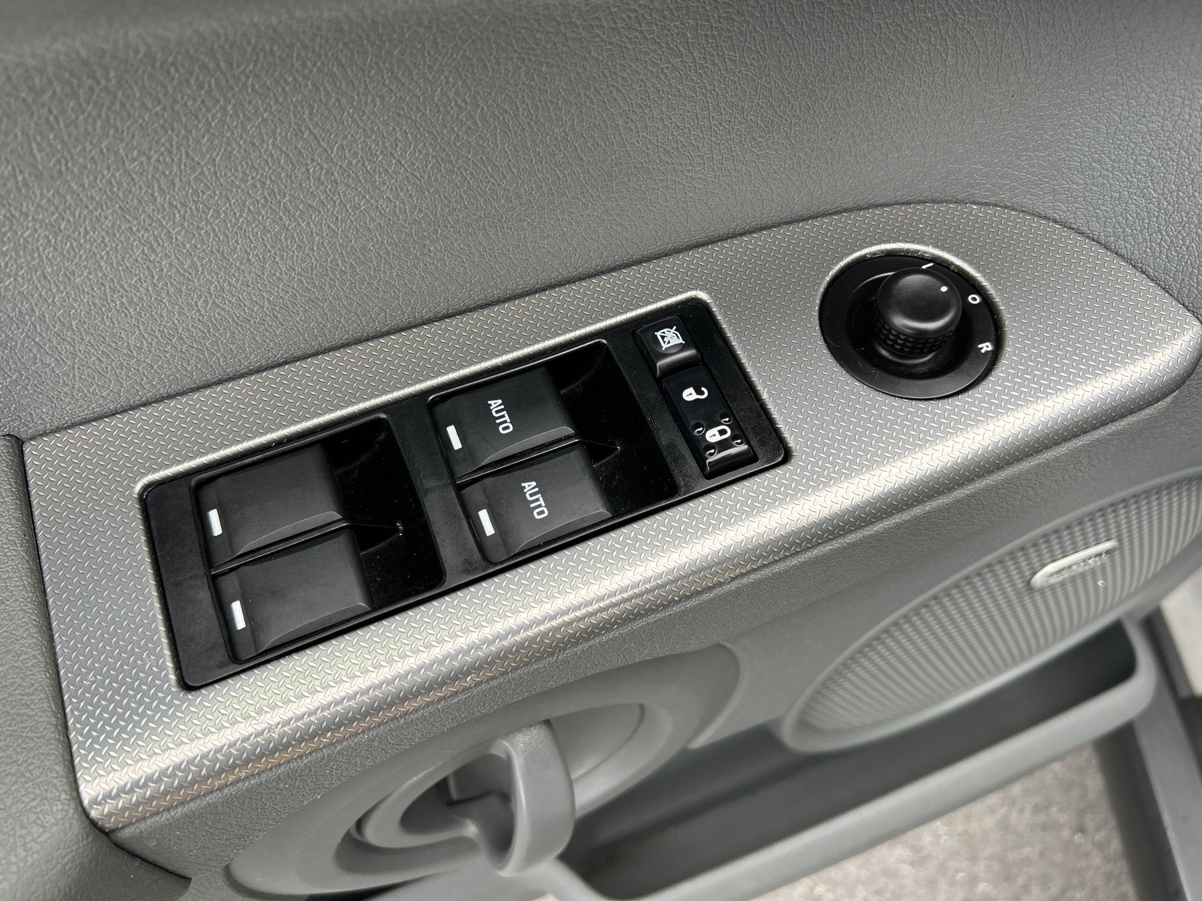 2007 Jeep Commander Sport