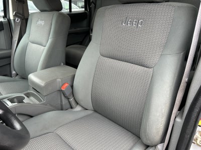 2007 Jeep Commander Sport