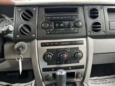 2007 Jeep Commander Sport