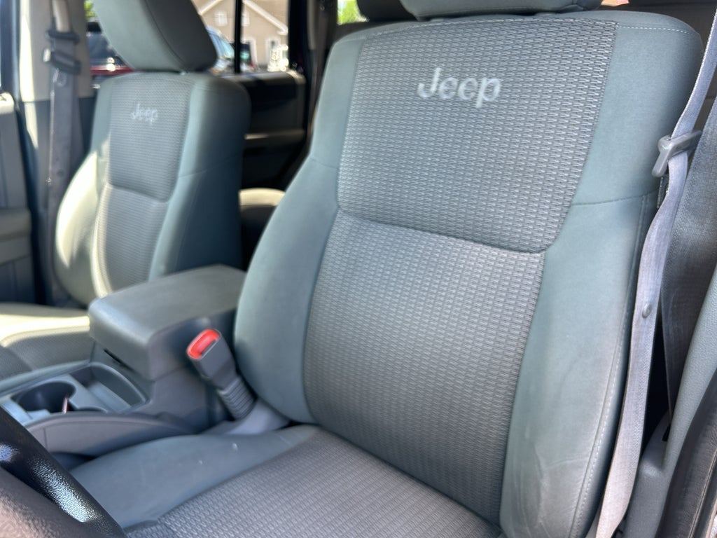 2007 Jeep Commander Sport