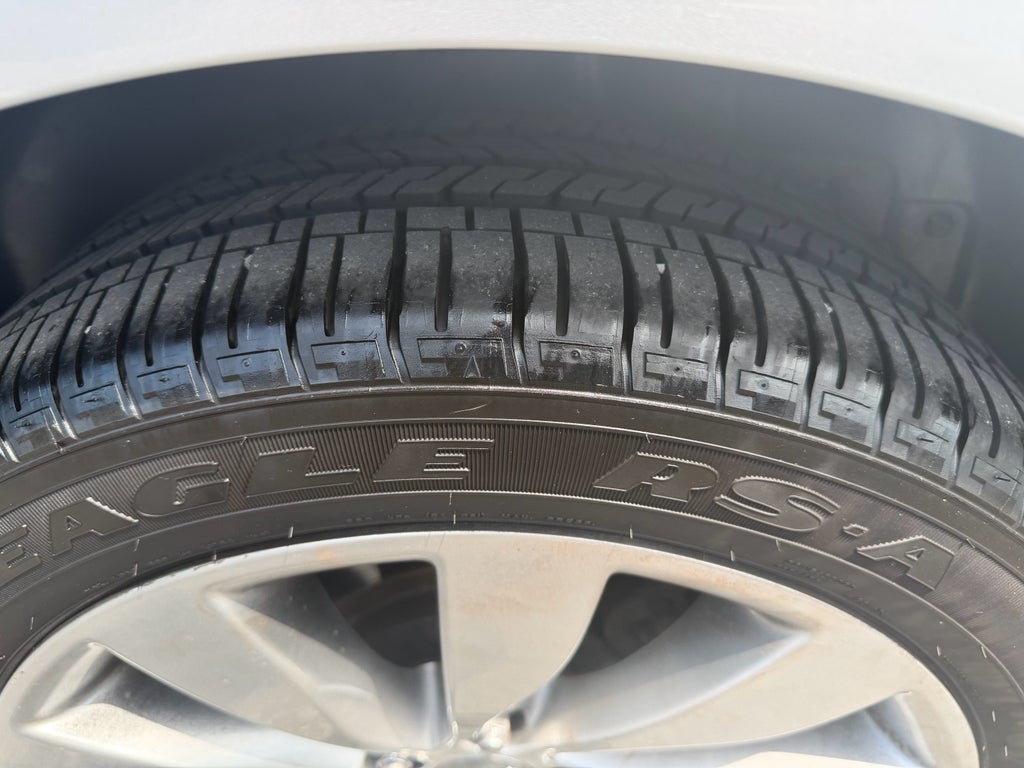 2013 Lincoln MKS Base