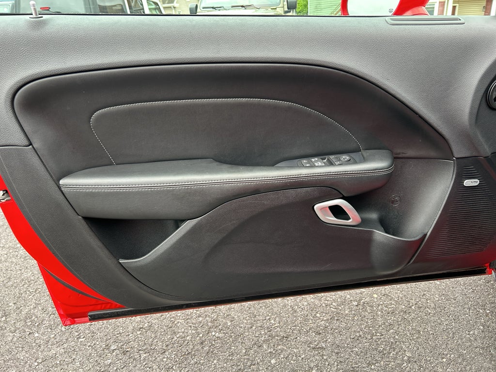2016 Dodge Challenger R/T Plus