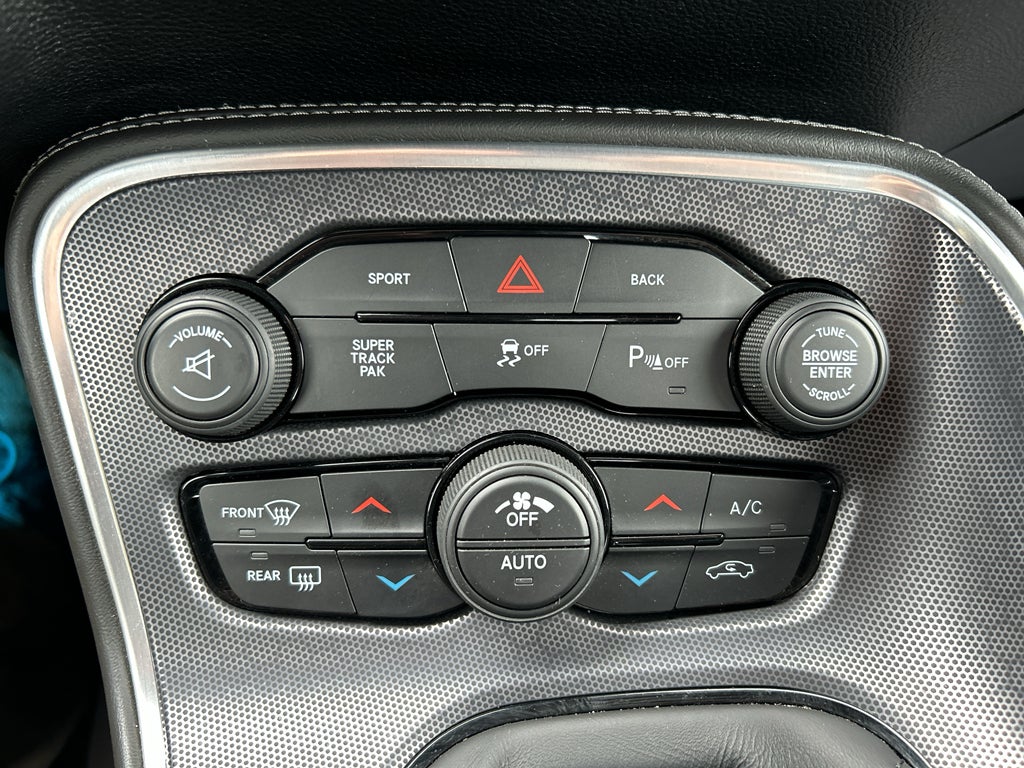 2016 Dodge Challenger R/T Plus
