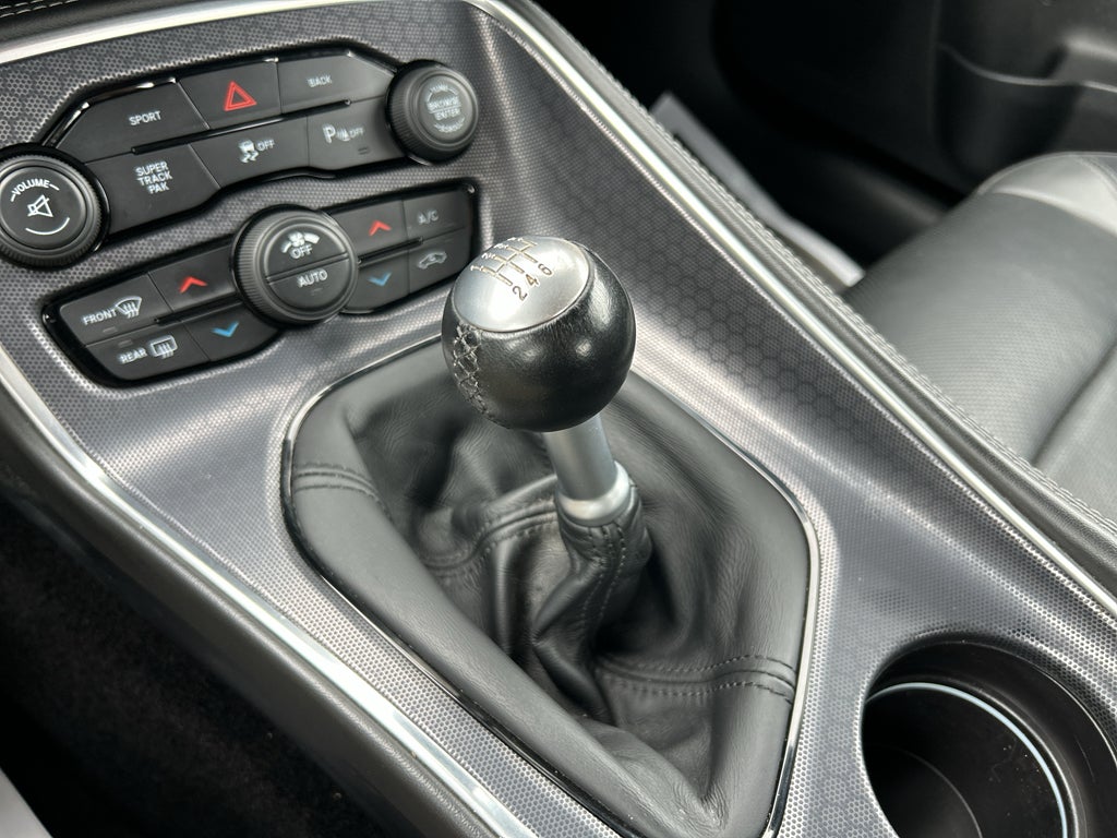 2016 Dodge Challenger R/T Plus
