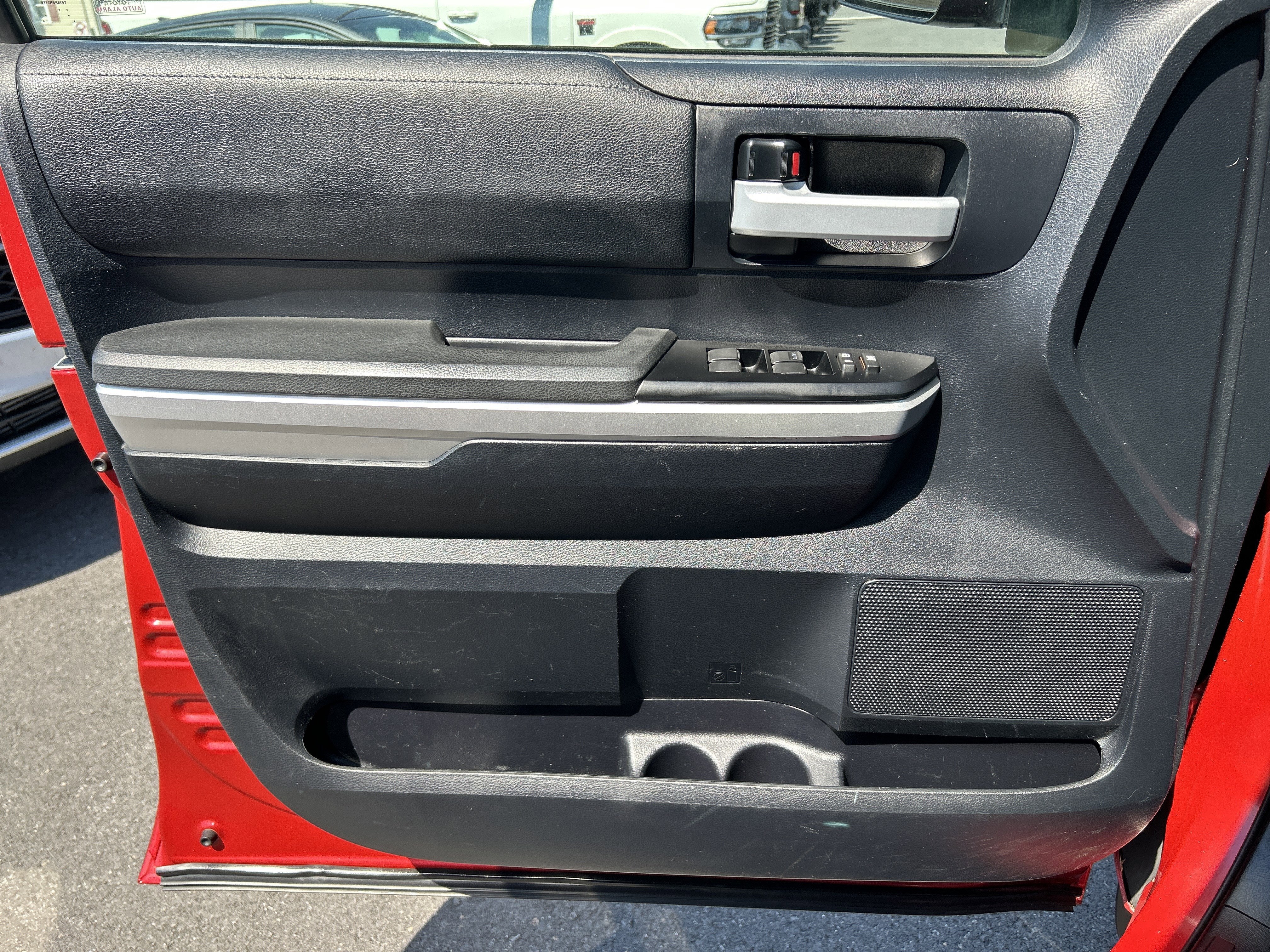 2014 Toyota TUNDRA SR5