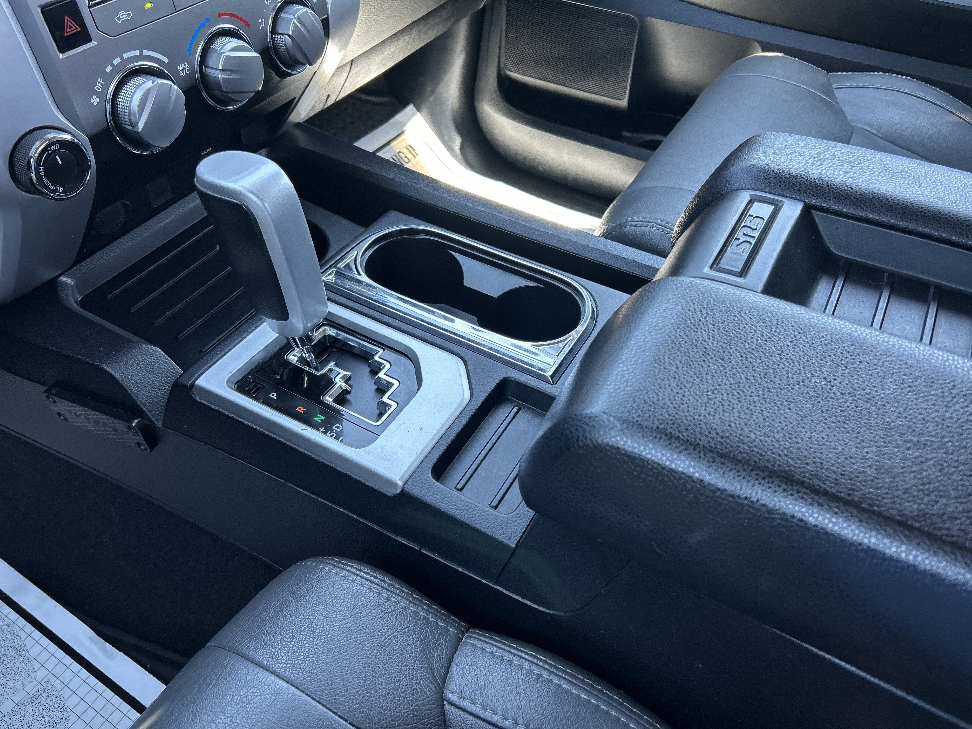 2014 Toyota TUNDRA SR5