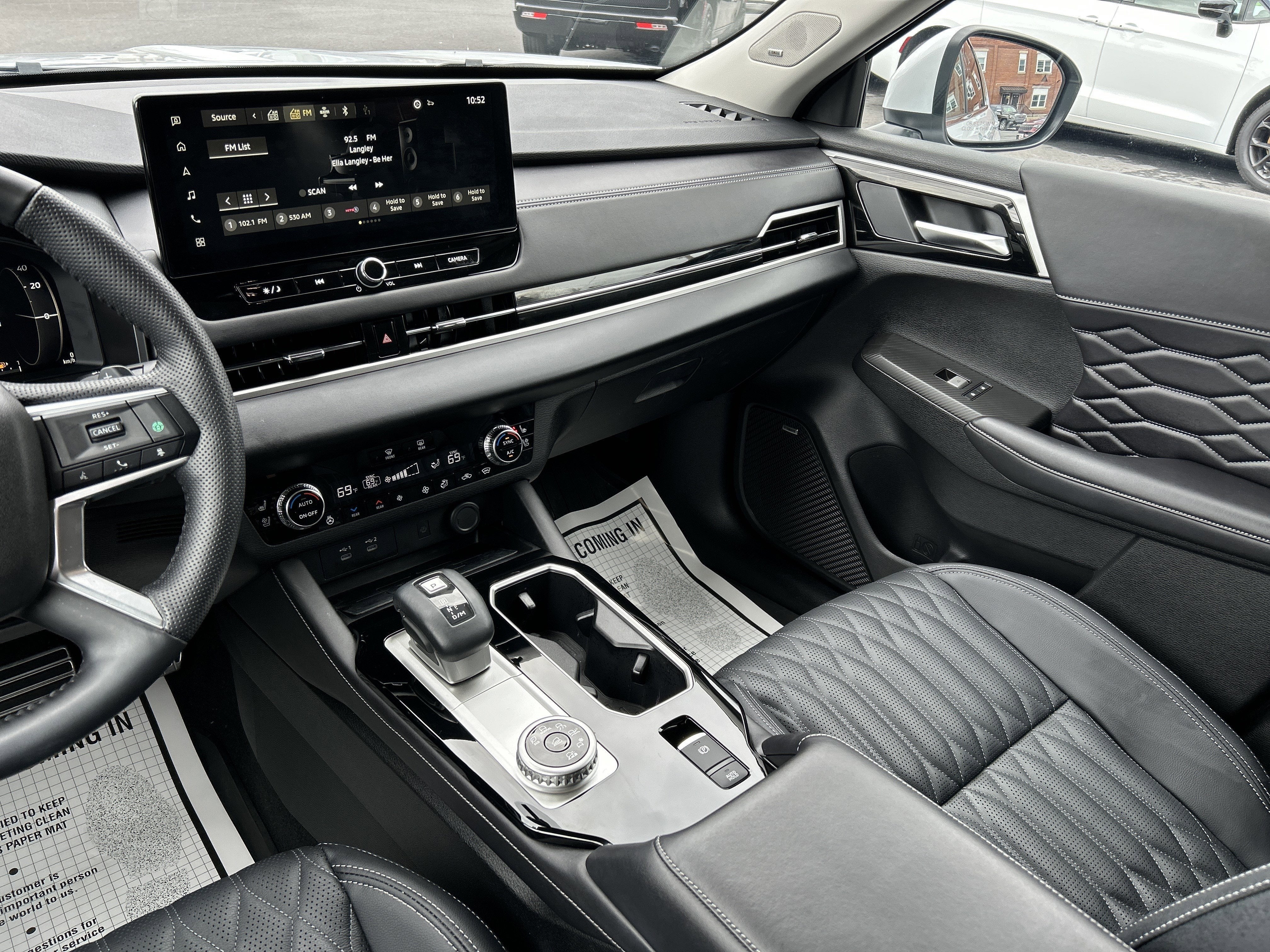 2025 Mitsubishi OUTLANDER SEL