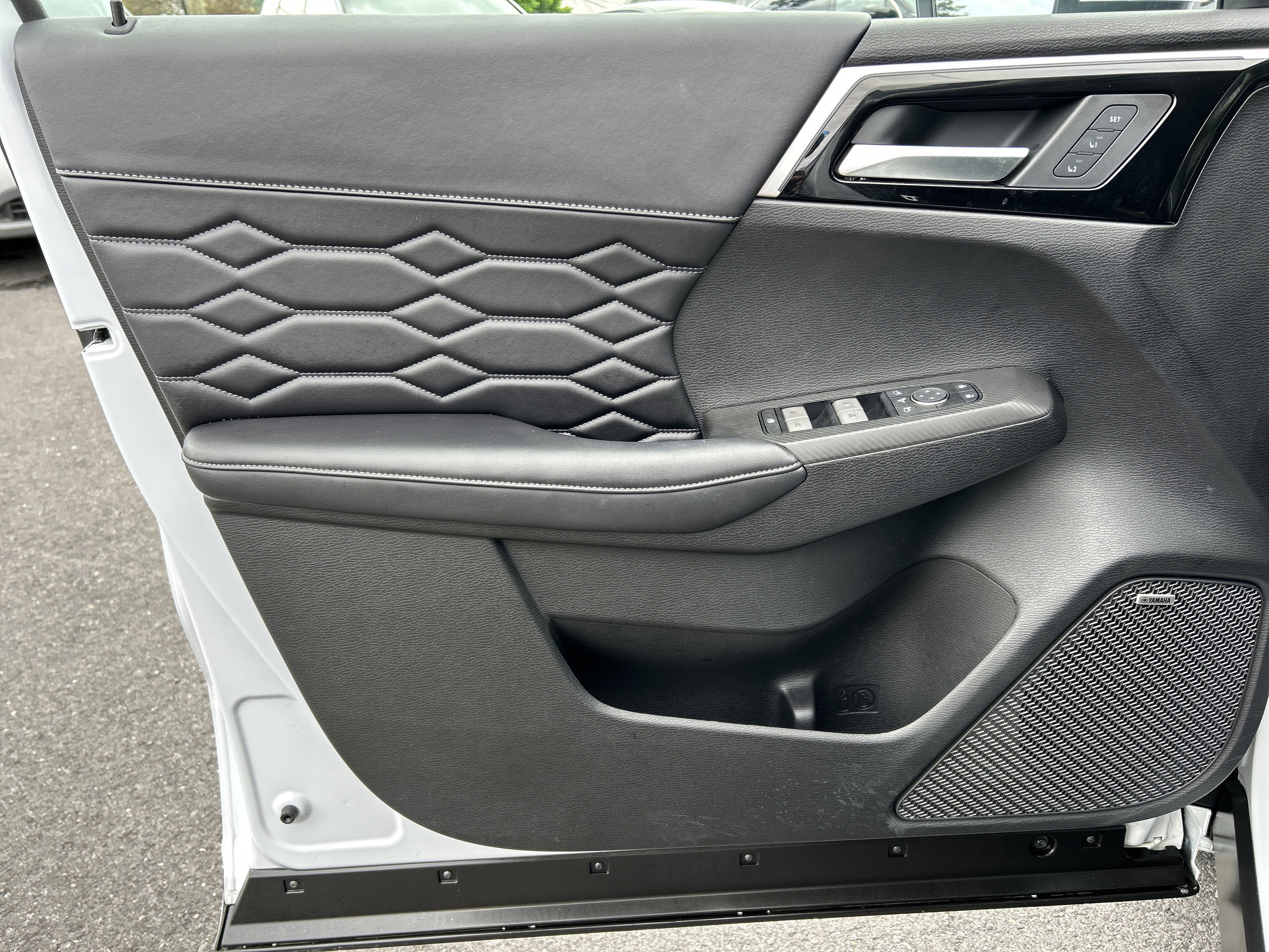2025 Mitsubishi OUTLANDER SEL