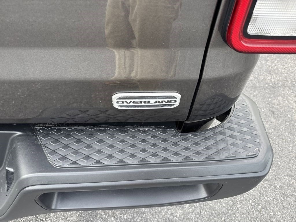 2022 Jeep Gladiator Overland 4x4