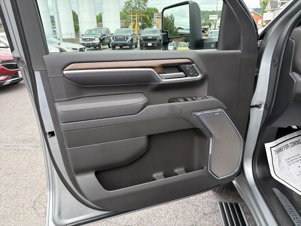2026 Chevrolet Silverado 3500 HD High Country DRW