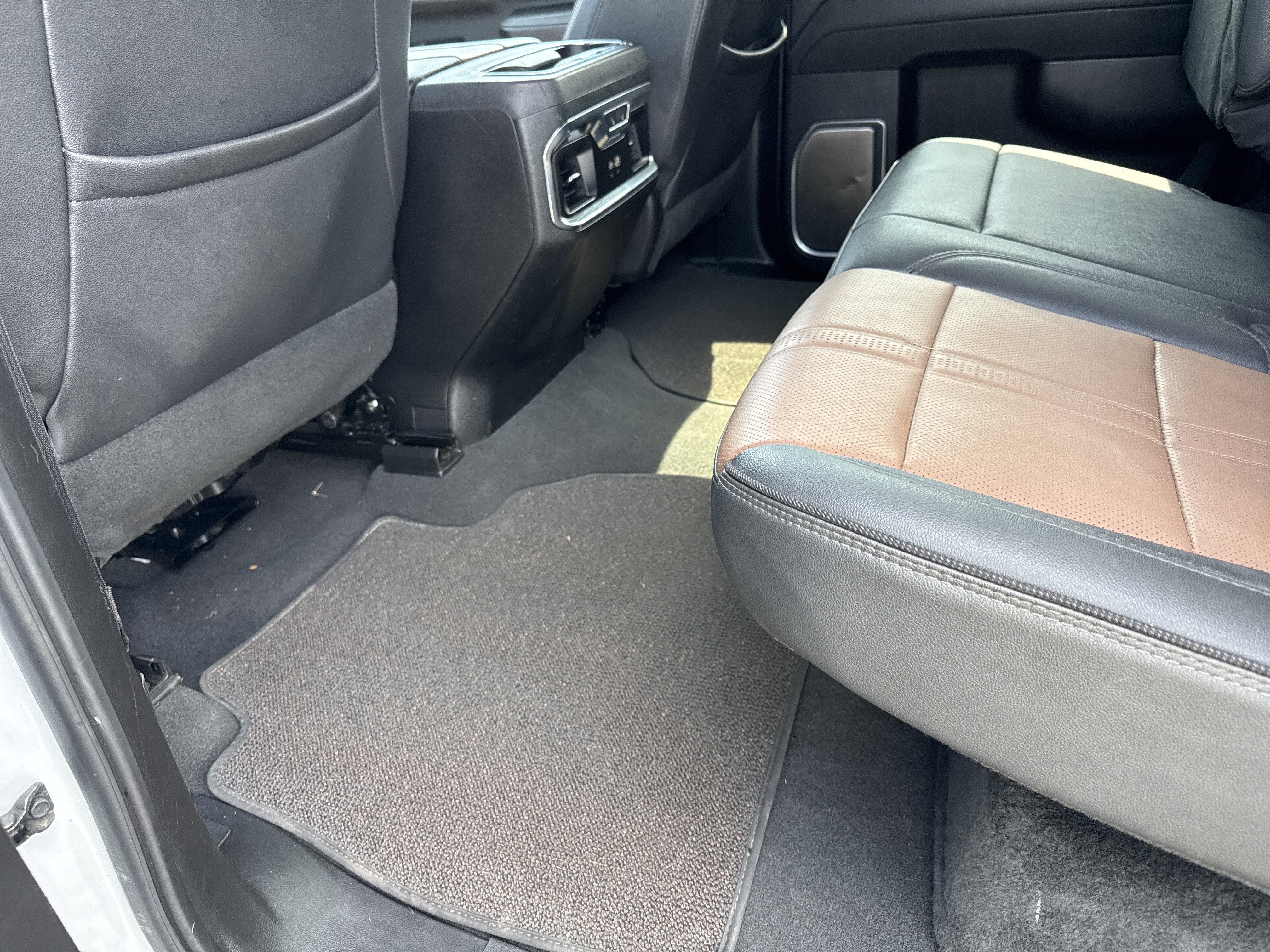 2024 Chevrolet Silverado 3500 HD High Country DRW