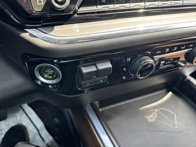 2024 Chevrolet Silverado 3500 HD High Country DRW