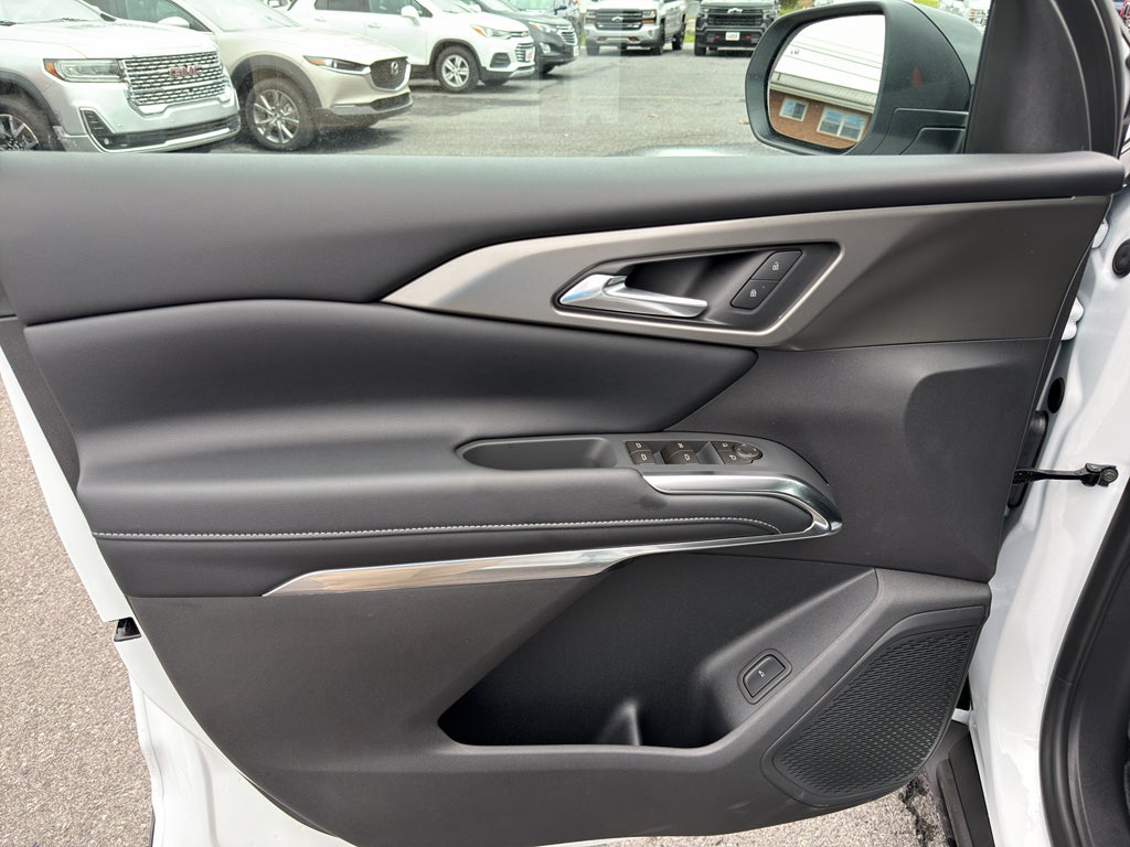 2026 Chevrolet Traverse LT - Photo 10