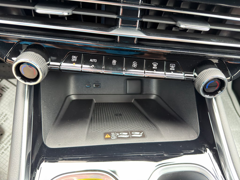 2026 Chevrolet Traverse LT - Photo 22
