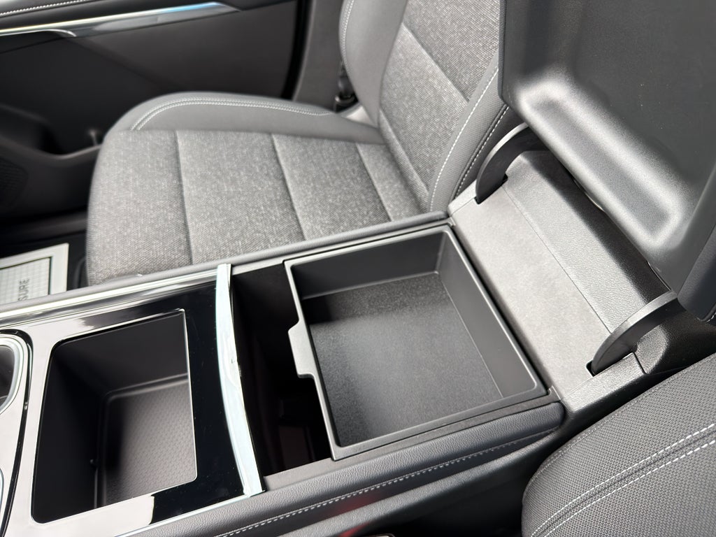 2026 Chevrolet Traverse LT - Photo 25